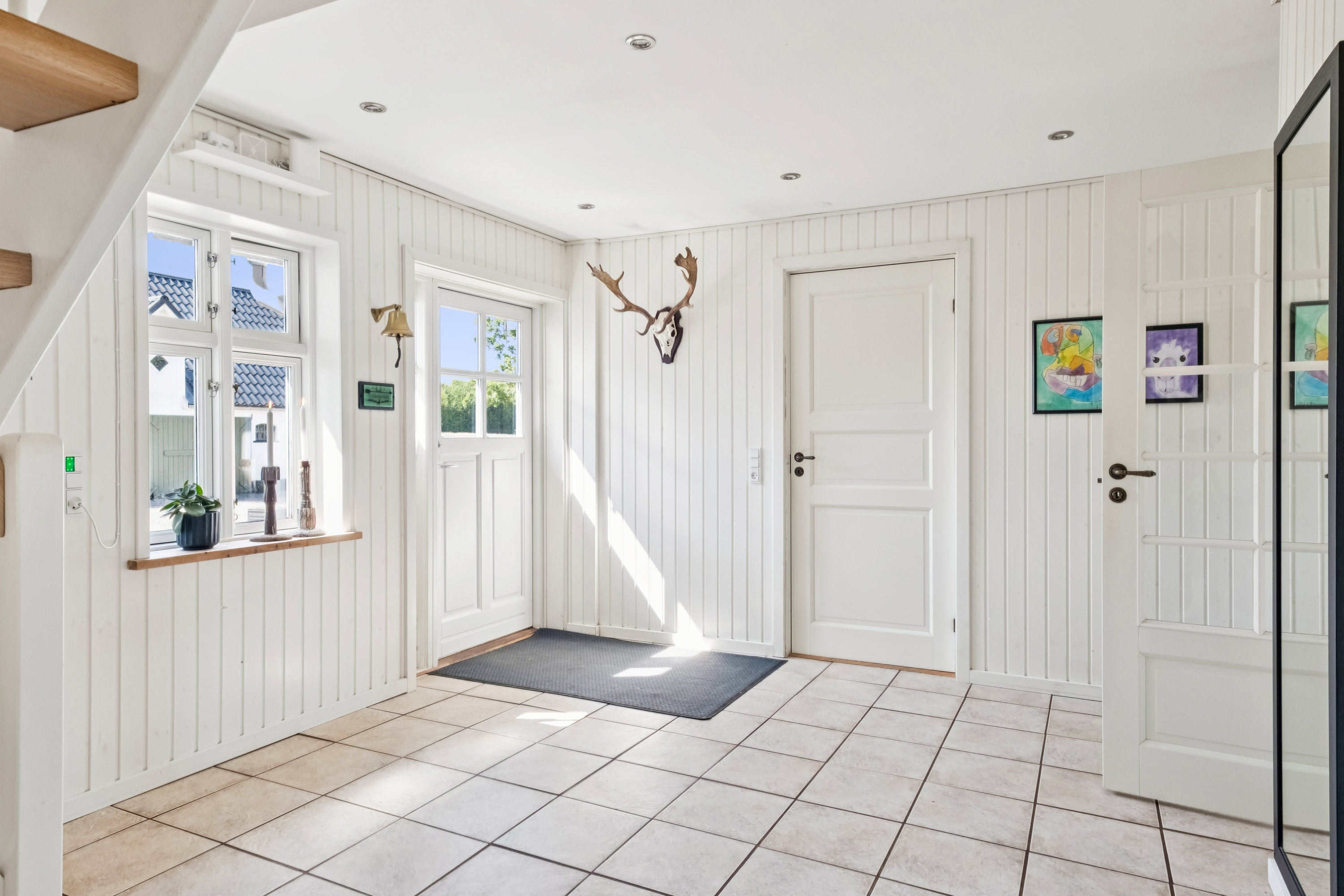 Fremhævet gang billede i fuldskærmstilstand. Billede af Ellidshøj Banevej 27, 9230 Svenstrup J