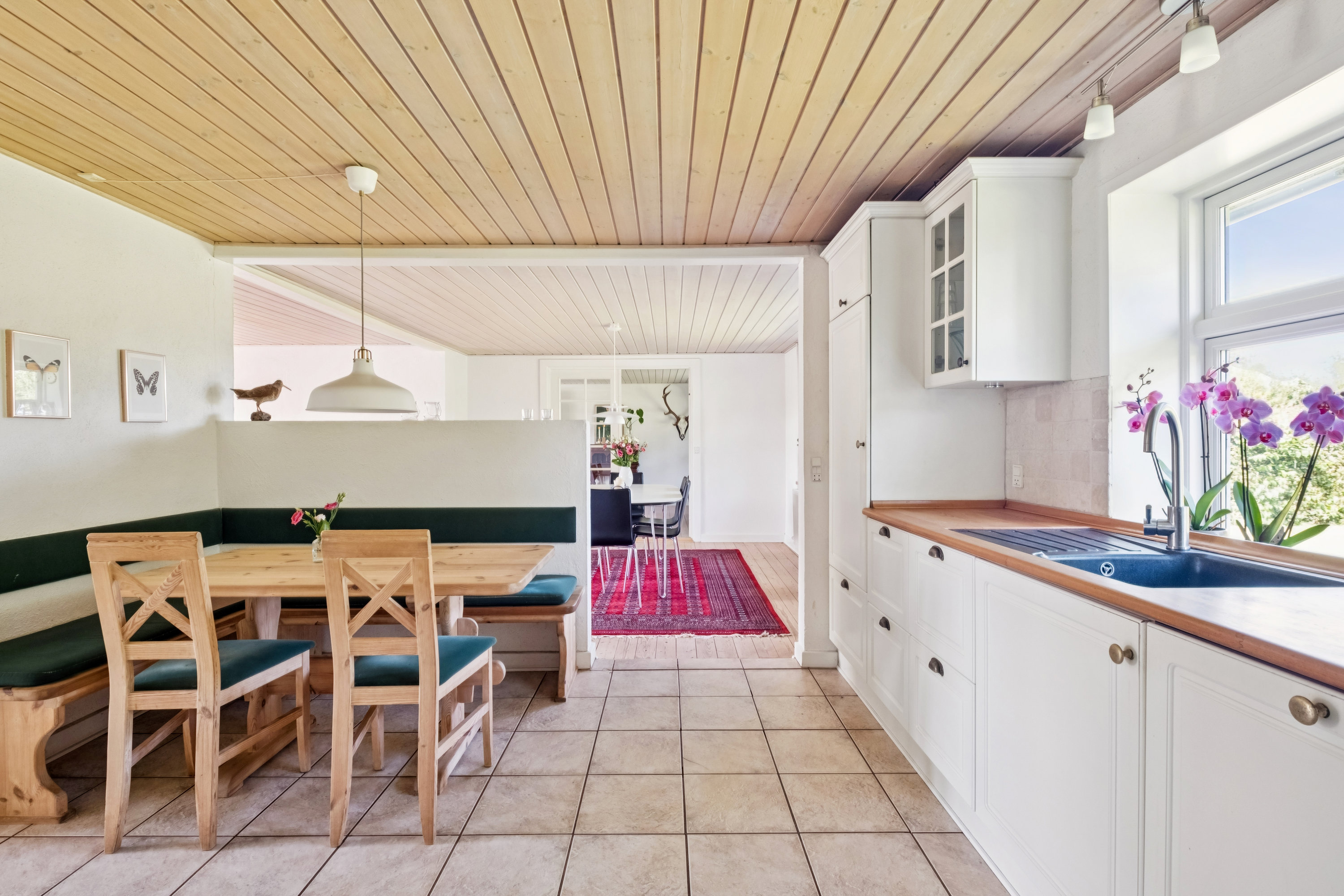 Fremhævet køkken billede i fuldskærmstilstand. Billede af Ellidshøj Banevej 27, 9230 Svenstrup J