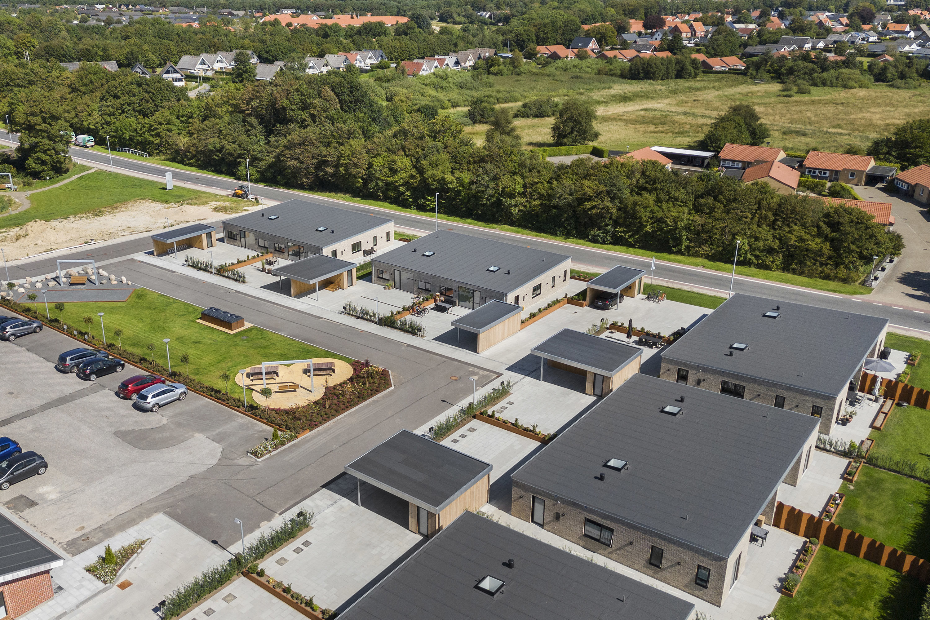 Fremhævet luftfoto billede i fuldskærmstilstand. Billede af Kornumgårdsvej 16, 9700 Brønderslev