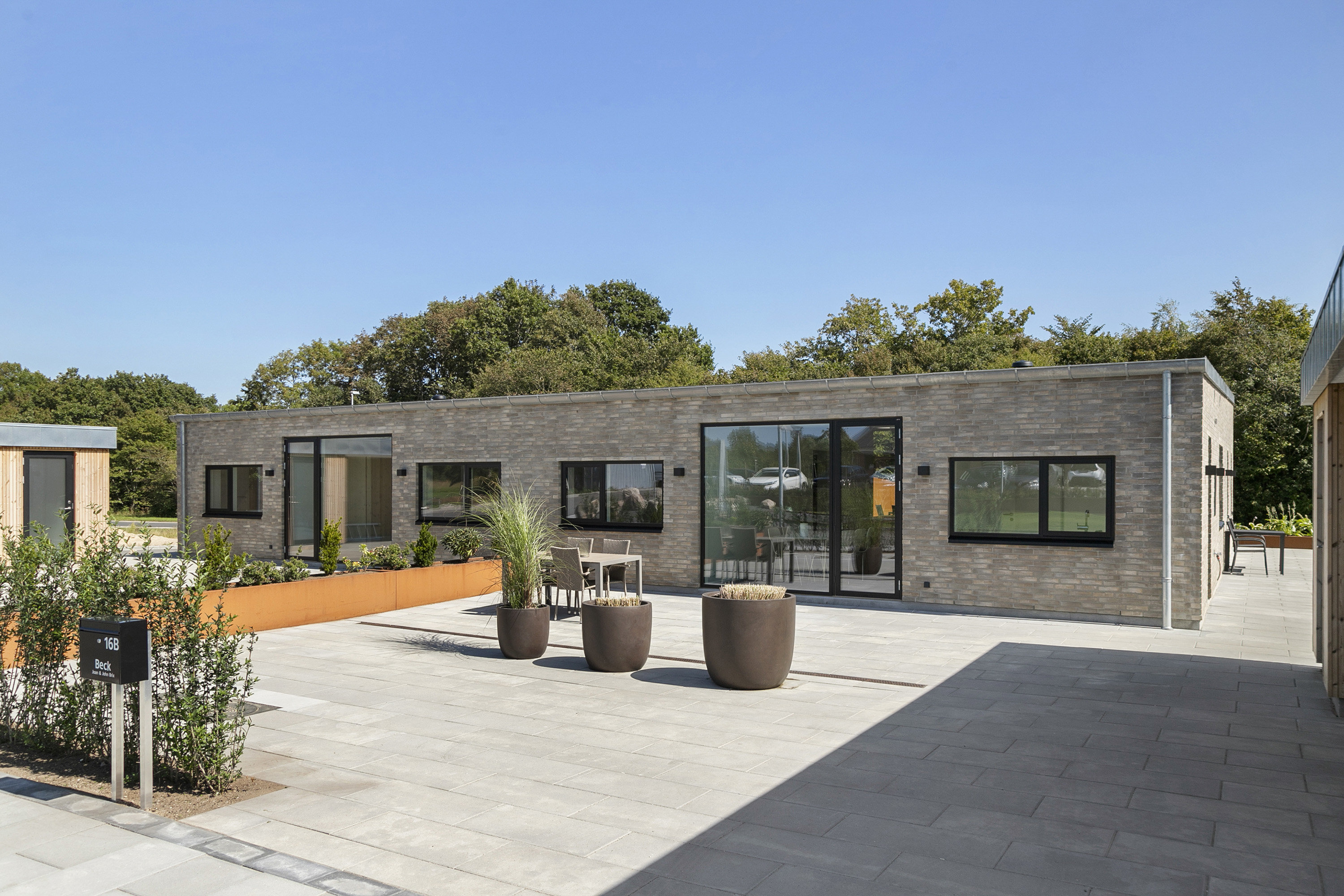 Fremhævet terrasse billede i fuldskærmstilstand. Billede af Kornumgårdsvej 16, 9700 Brønderslev