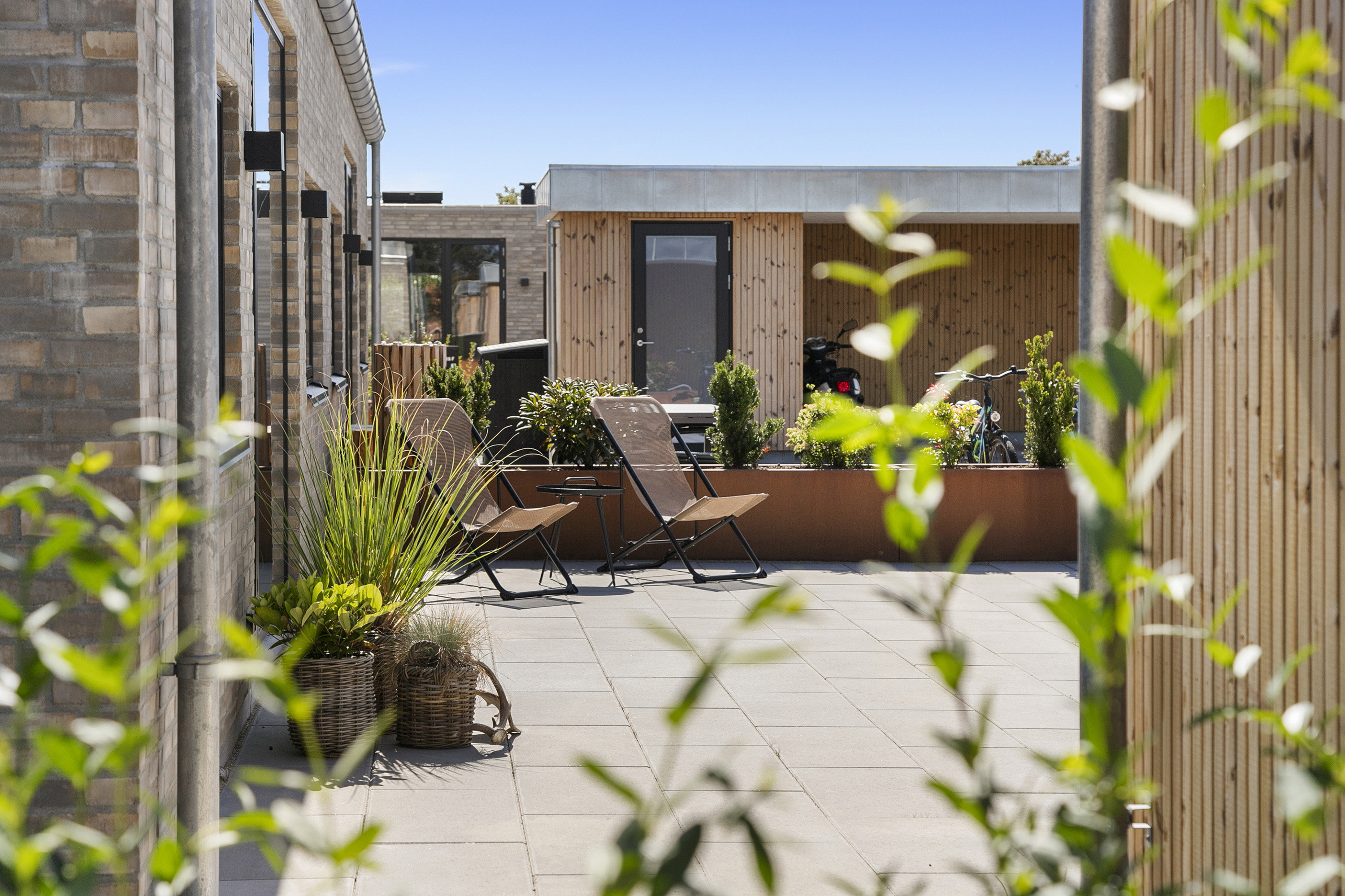 Fremhævet terrasse billede i fuldskærmstilstand. Billede af Kornumgårdsvej 16, 9700 Brønderslev