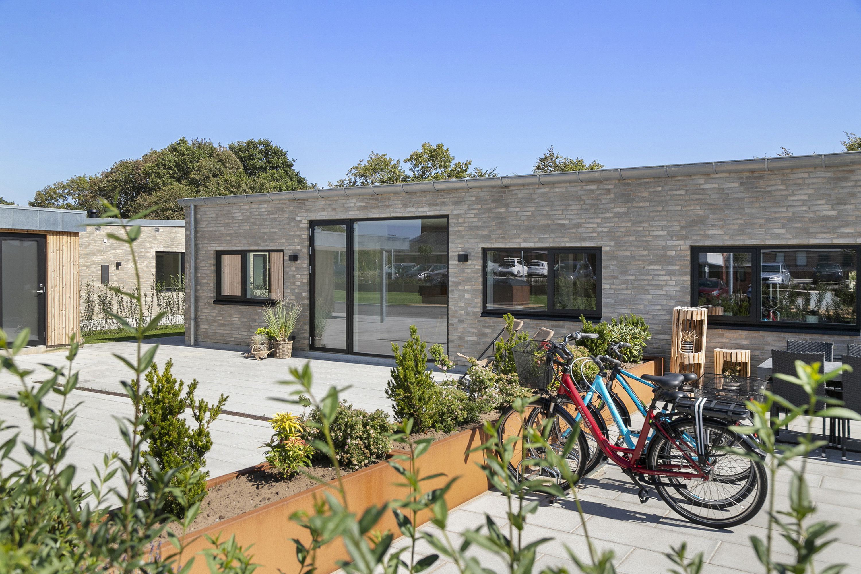 Fremhævet facade billede i fuldskærmstilstand. Billede af Kornumgårdsvej 16, 9700 Brønderslev