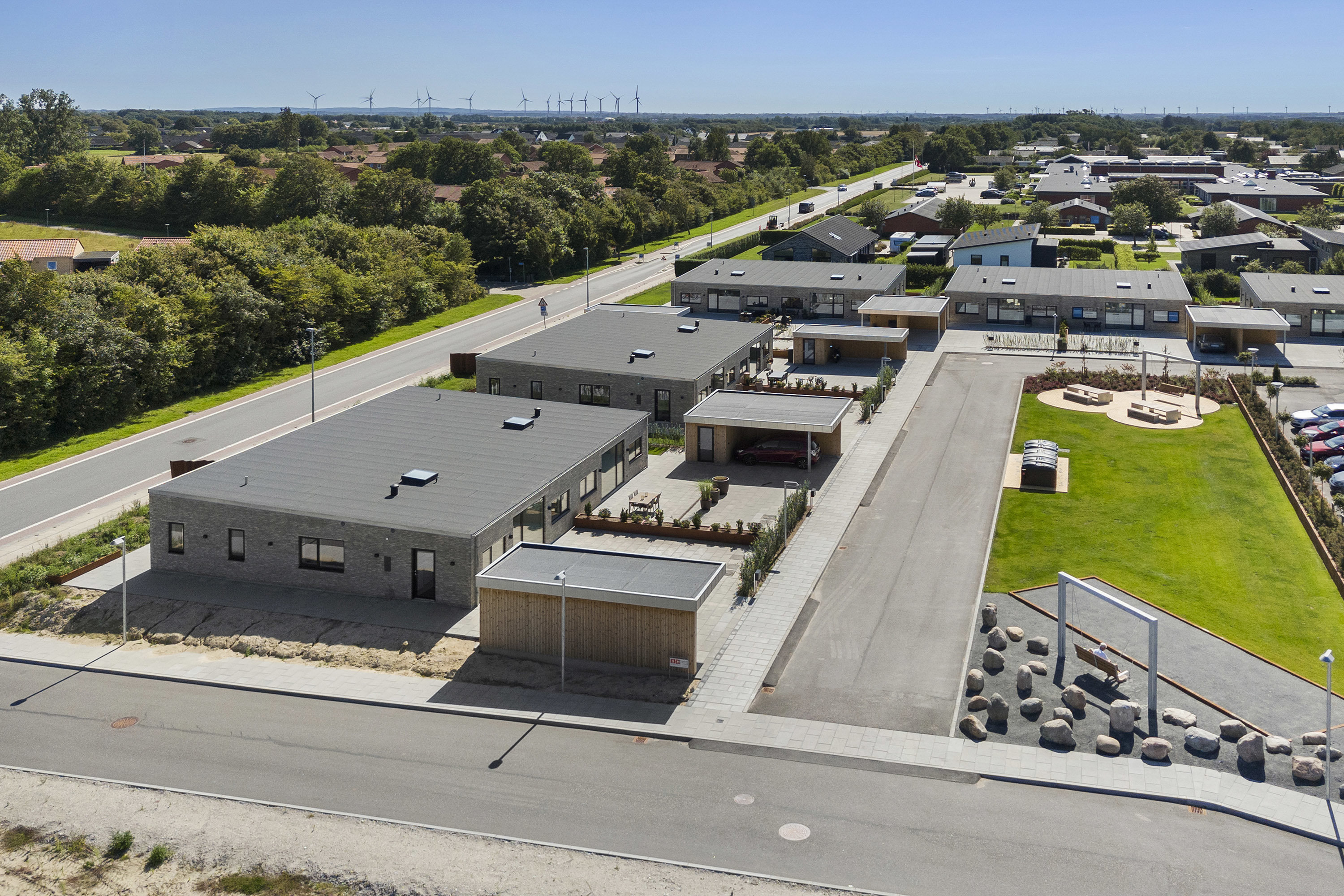 Fremhævet luftfoto billede i fuldskærmstilstand. Billede af Kornumgårdsvej 16, 9700 Brønderslev