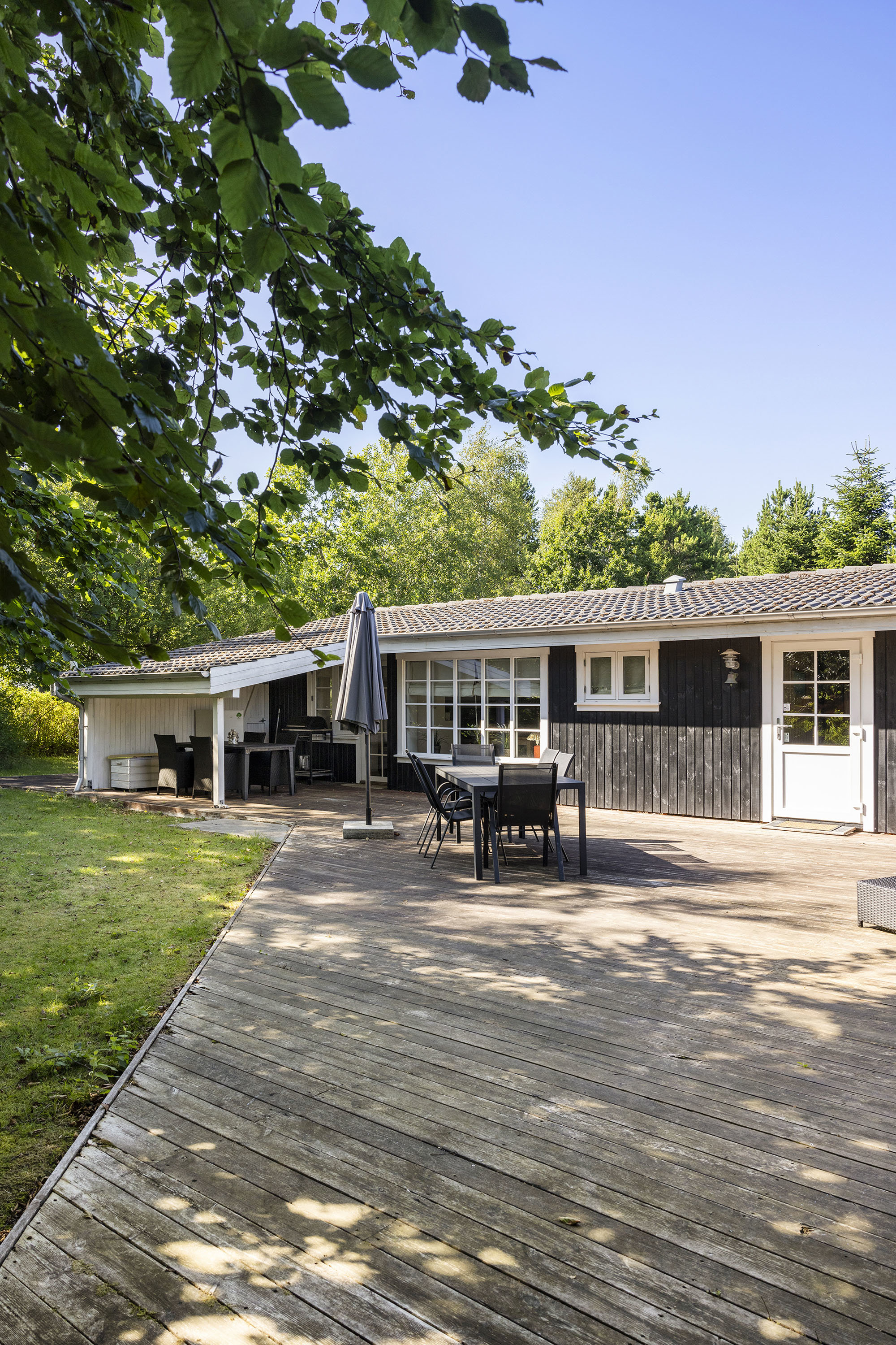 Fremhævet terrasse billede i fuldskærmstilstand. Billede af Fredvej 10, Lyngså, 9300 Sæby