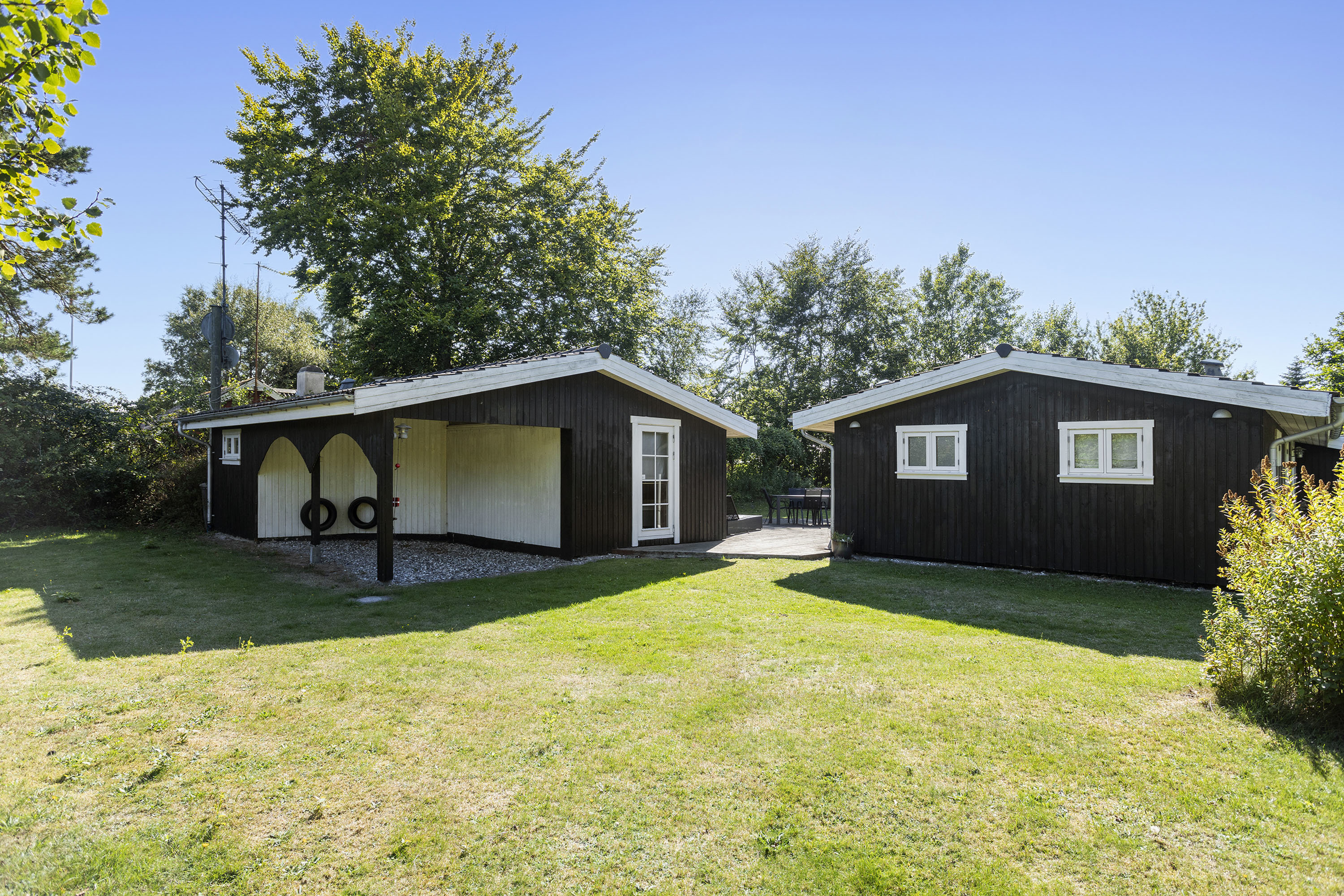 Fremhævet facade billede i fuldskærmstilstand. Billede af Fredvej 10, Lyngså, 9300 Sæby