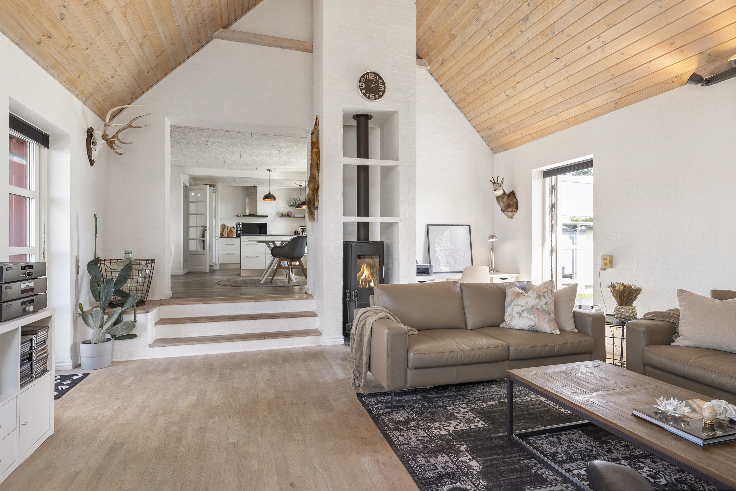 Fremhævet stue billede i fuldskærmstilstand. Billede af Smalbyvej 50, 9700 Brønderslev