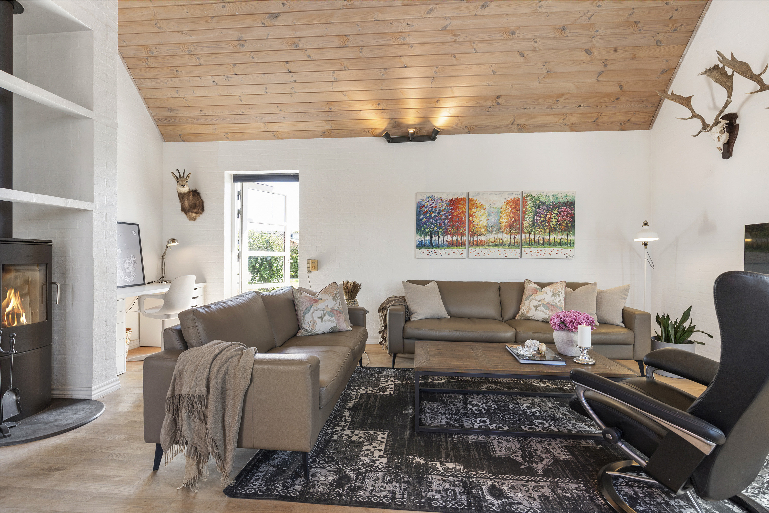 Fremhævet stue billede i fuldskærmstilstand. Billede af Smalbyvej 50, 9700 Brønderslev