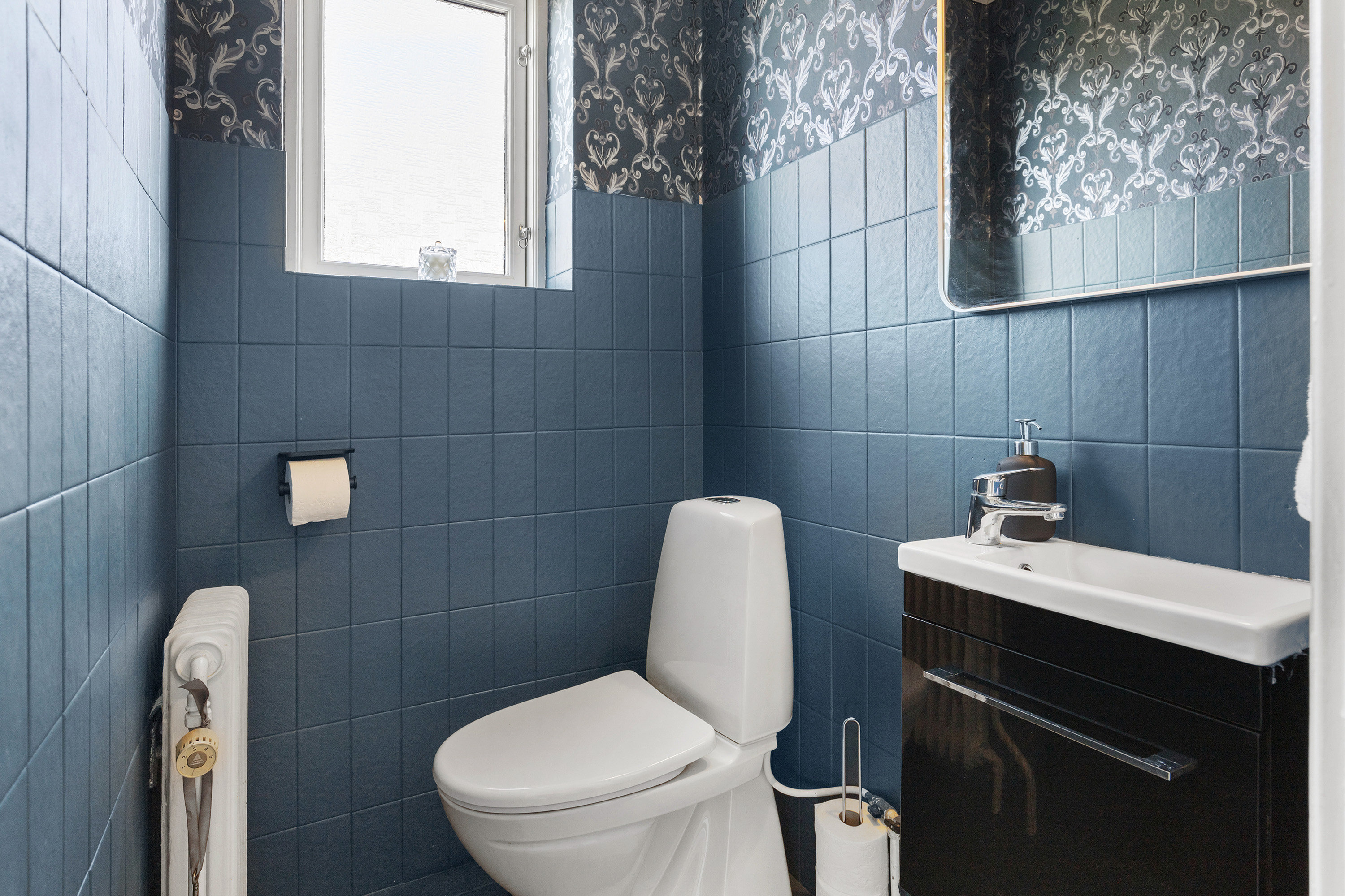 Fremhævet toilet billede i fuldskærmstilstand. Billede af Smalbyvej 50, 9700 Brønderslev