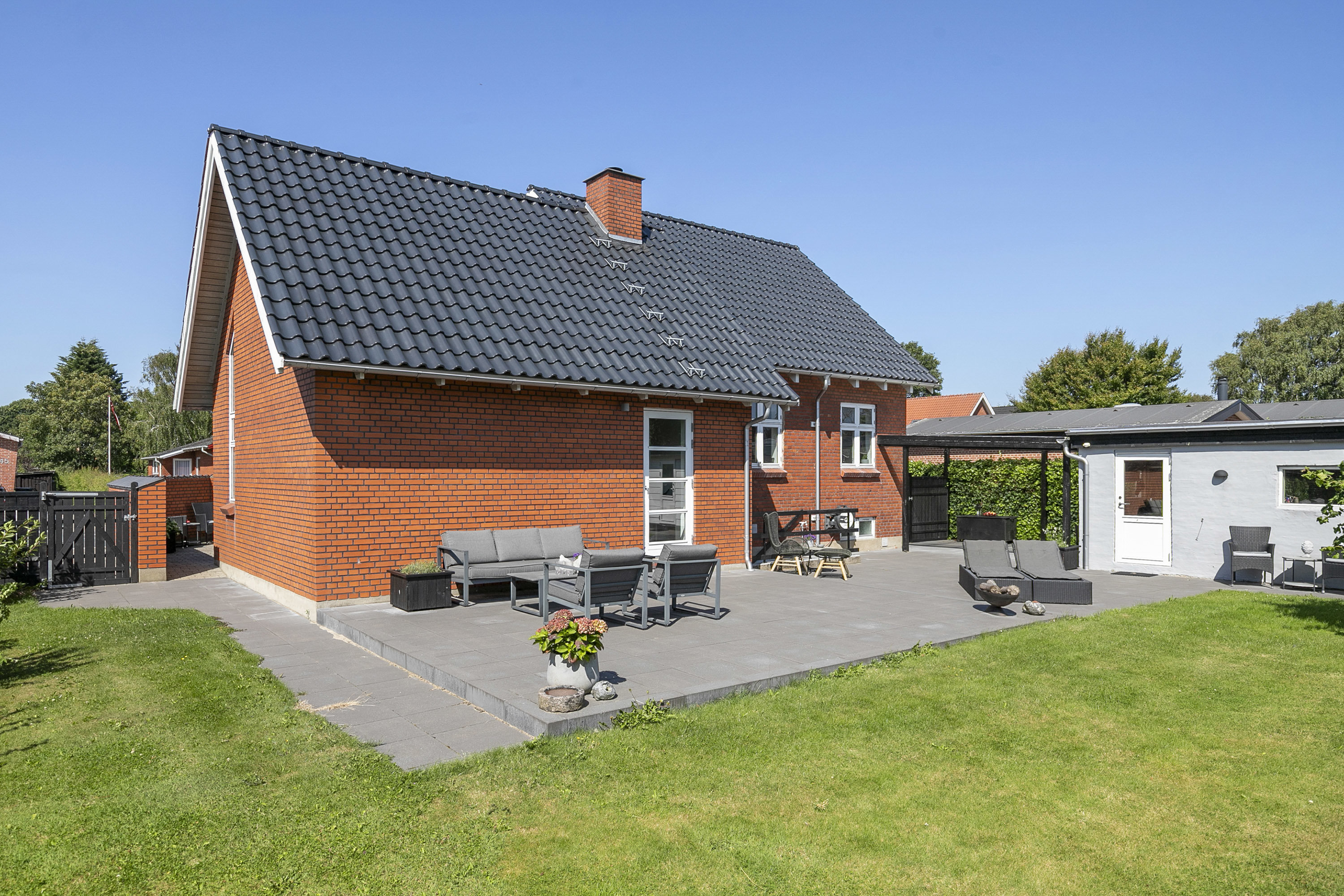 Fremhævet facade billede i fuldskærmstilstand. Billede af Smalbyvej 50, 9700 Brønderslev