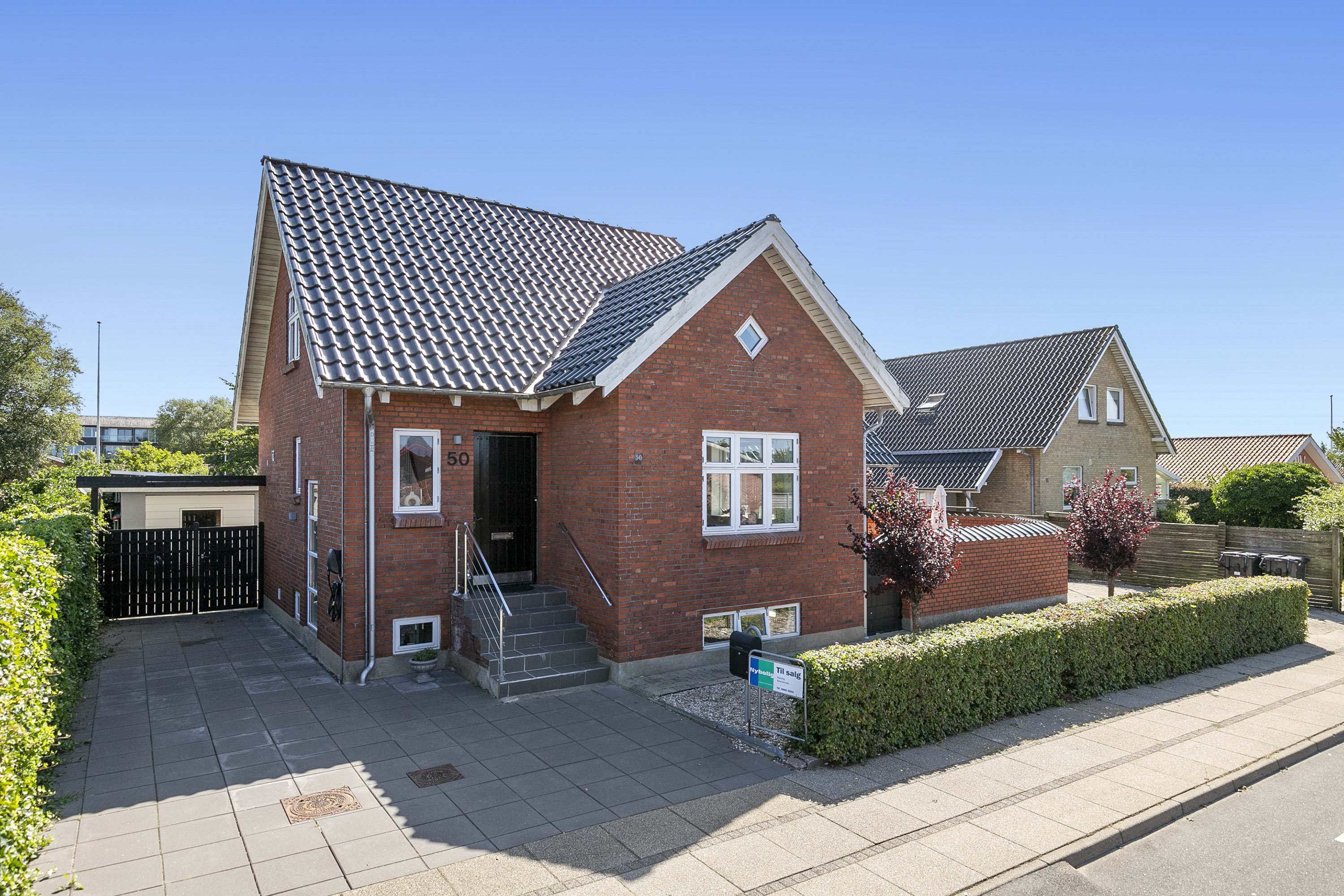Fremhævet facade billede i fuldskærmstilstand. Billede af Smalbyvej 50, 9700 Brønderslev