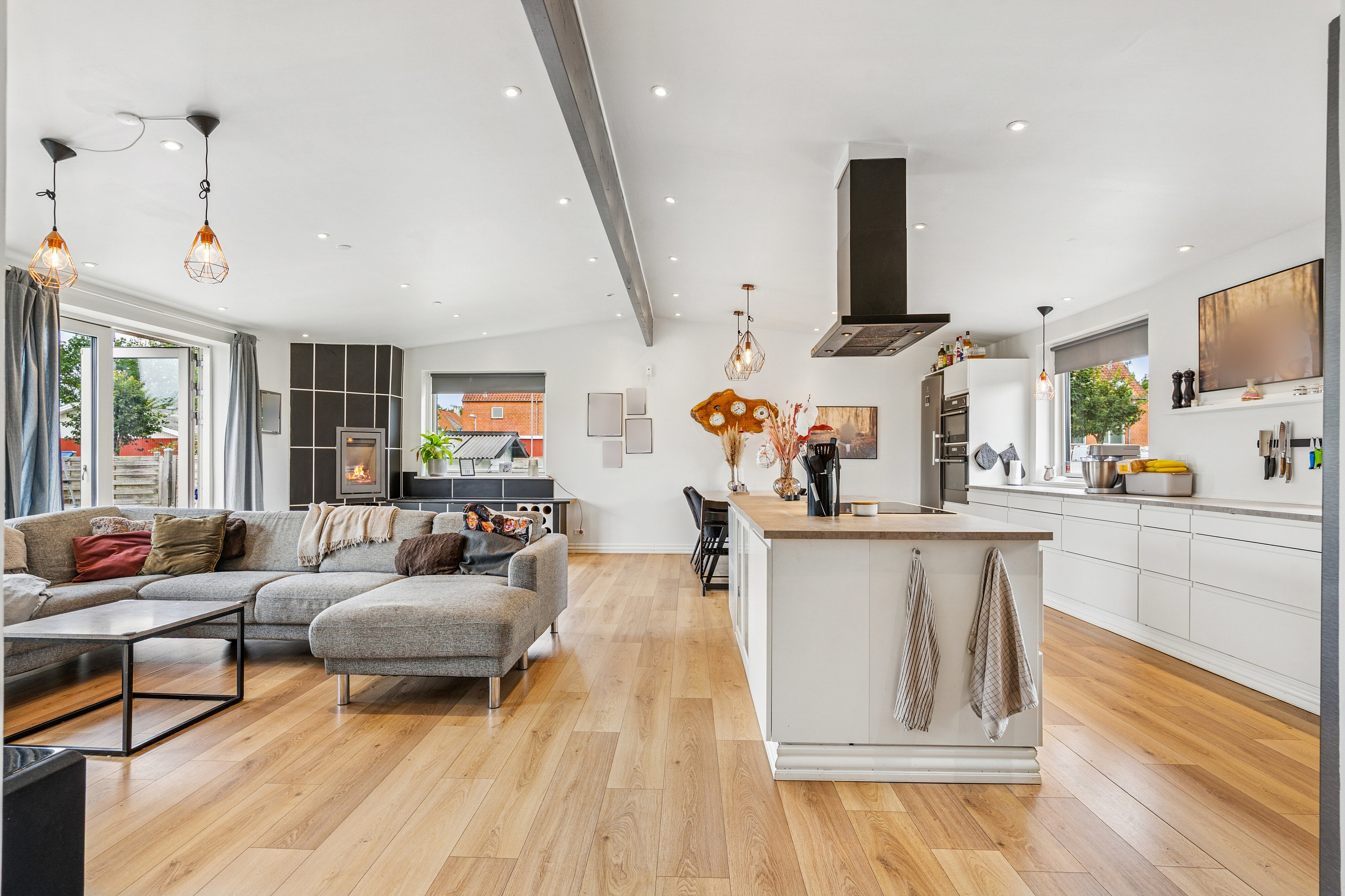 Fremhævet stue billede i fuldskærmstilstand. Billede af Mads Hansensvej 15, 5762 Vester Skerninge