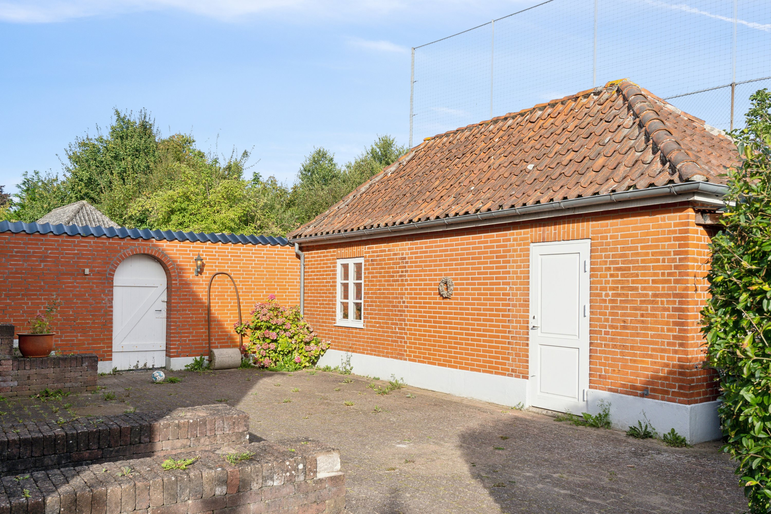 Fremhævet udendørs billede i fuldskærmstilstand. Billede af Østergade 14, Særslev, 5471 Søndersø