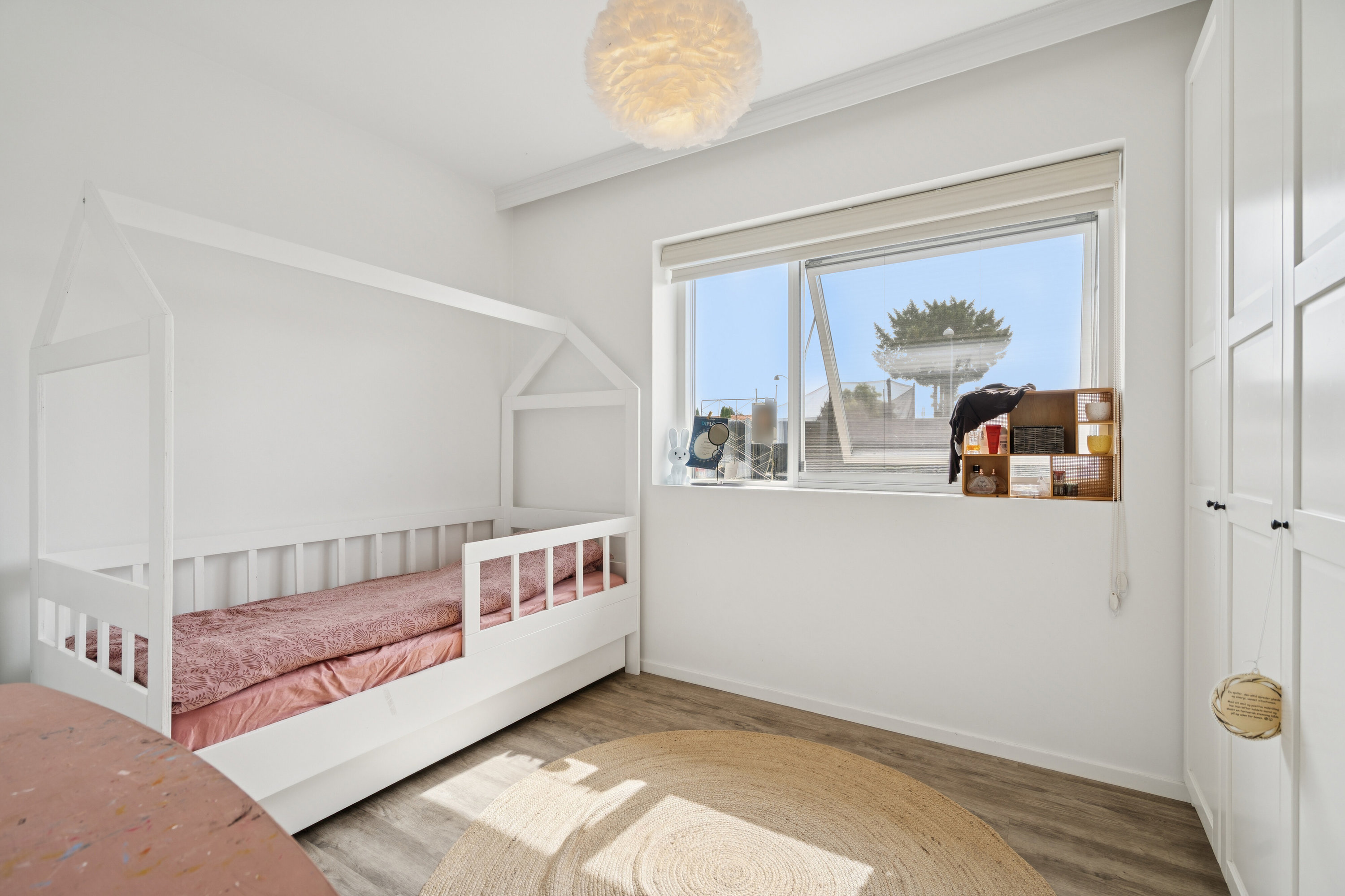 Fremhævet børneværelse billede i fuldskærmstilstand. Billede af Fjeldstedvej 25, 2650 Hvidovre