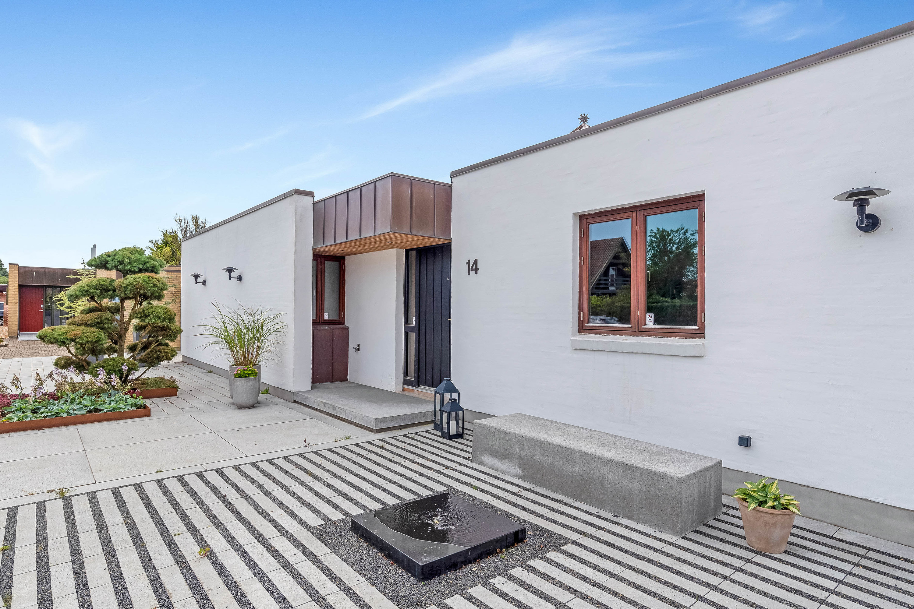 Fremhævet indgangsparti billede i fuldskærmstilstand. Billede af Høstvænget 14, 7500 Holstebro