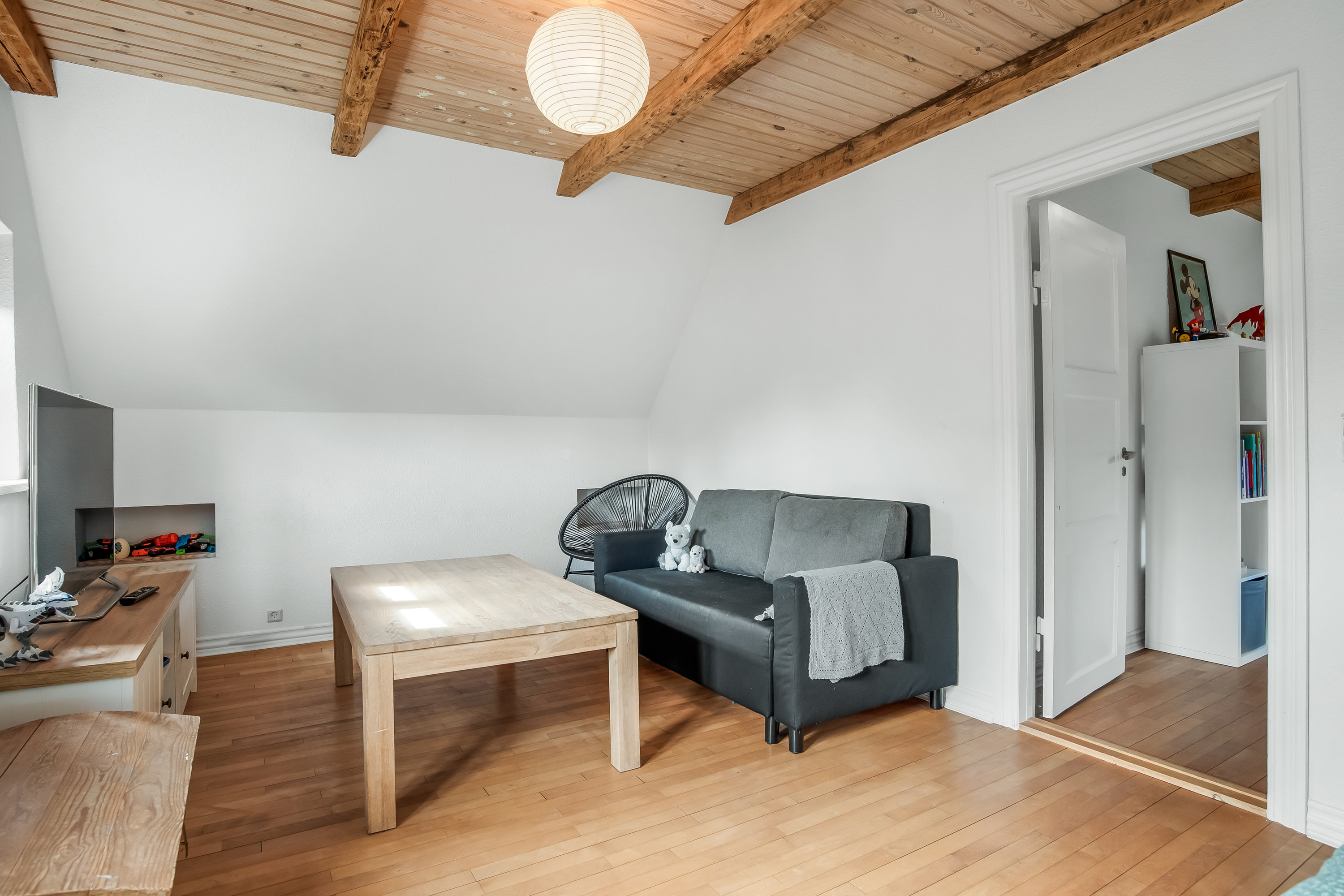 Fremhævet værelse billede i fuldskærmstilstand. Billede af Heldum Gamle Skole 4, Tørring, 7620 Lemvig