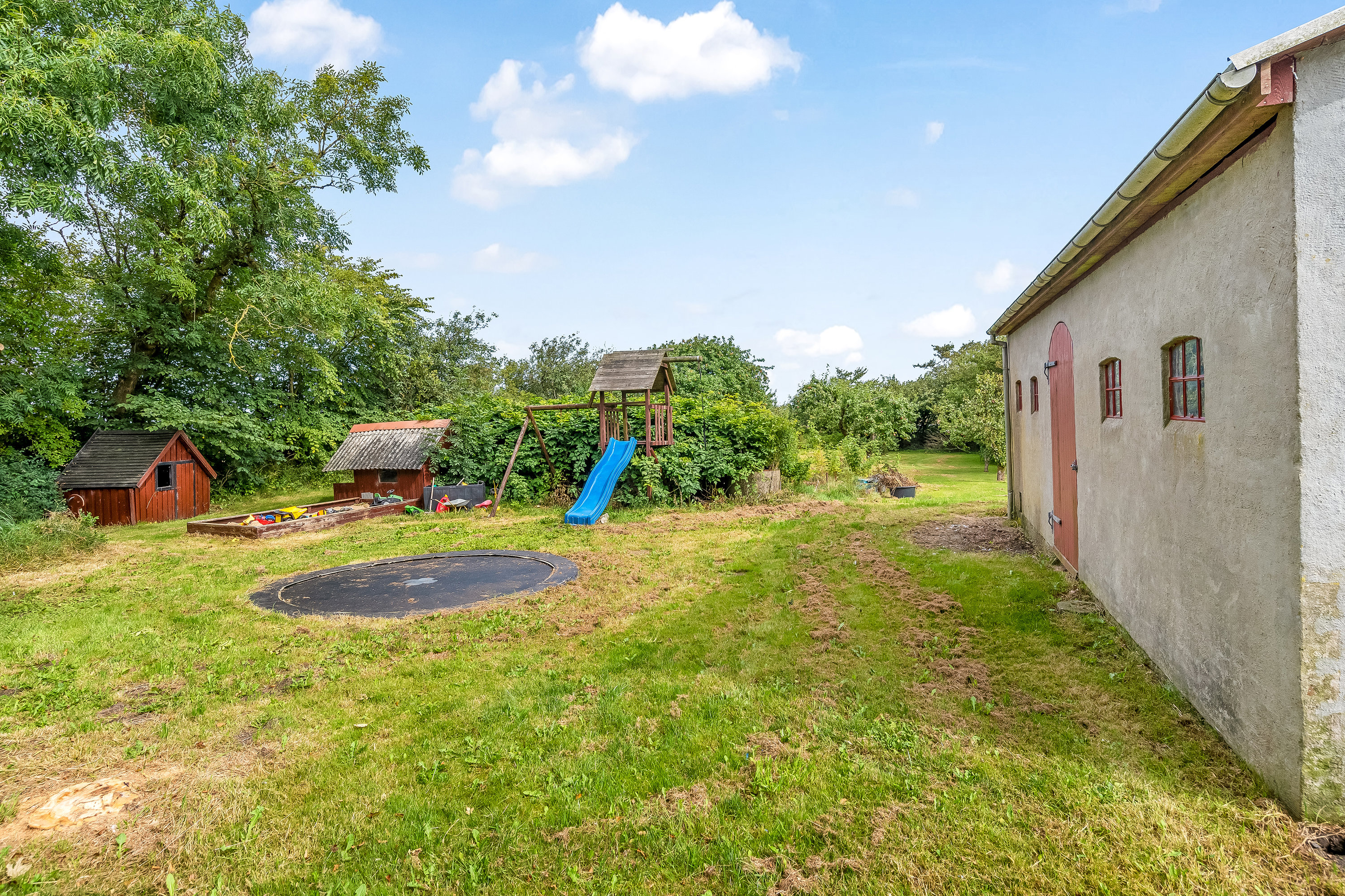 Fremhævet have billede i fuldskærmstilstand. Billede af Heldum Gamle Skole 4, Tørring, 7620 Lemvig