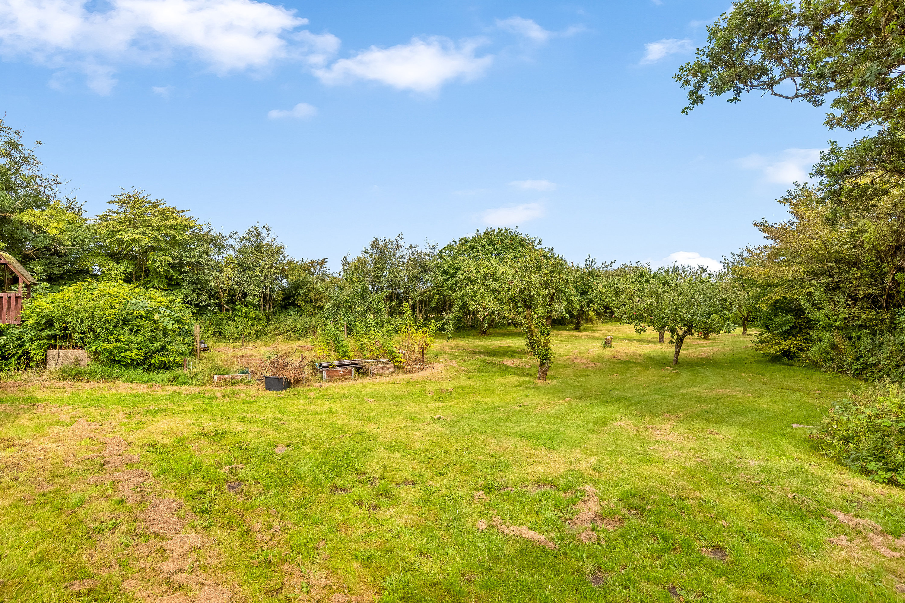 Fremhævet have billede i fuldskærmstilstand. Billede af Heldum Gamle Skole 4, Tørring, 7620 Lemvig