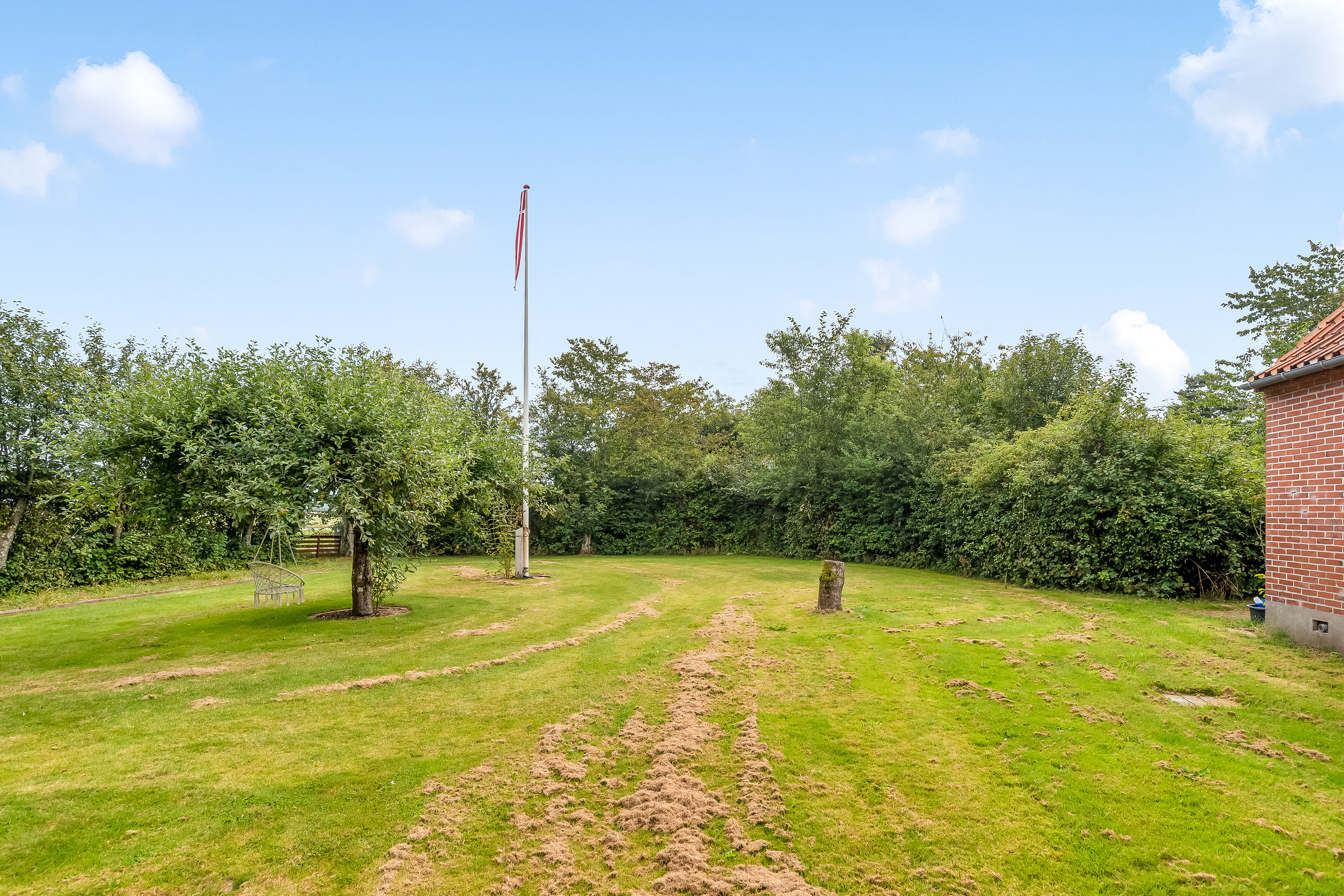 Fremhævet have billede i fuldskærmstilstand. Billede af Heldum Gamle Skole 4, Tørring, 7620 Lemvig