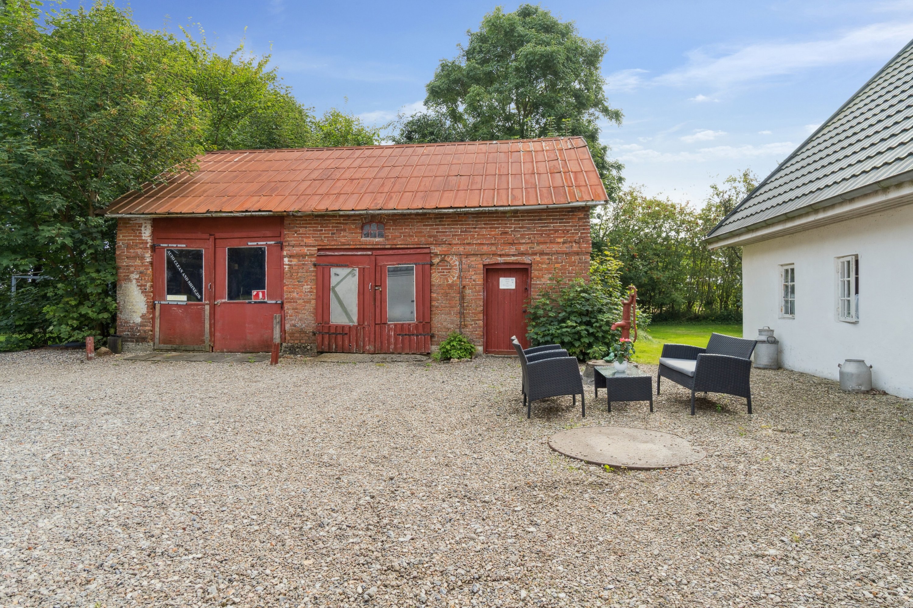 Fremhævet set fra vejen billede i fuldskærmstilstand. Billede af Tornum Skovvej 1, 6660 Lintrup