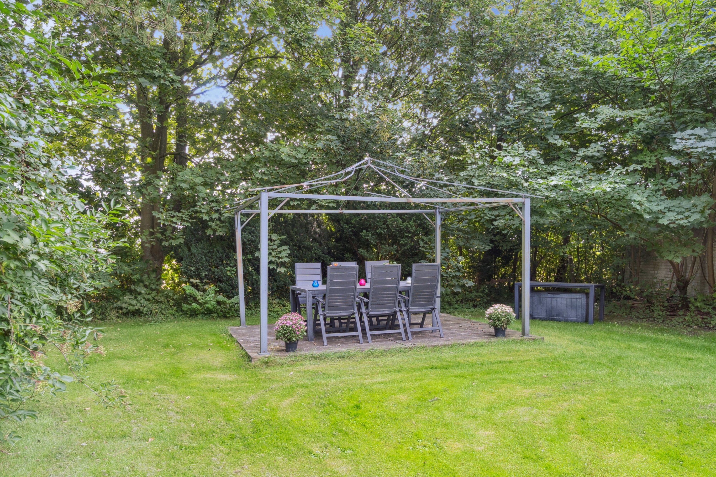 Fremhævet udendørs billede i fuldskærmstilstand. Billede af Tornum Skovvej 1, 6660 Lintrup