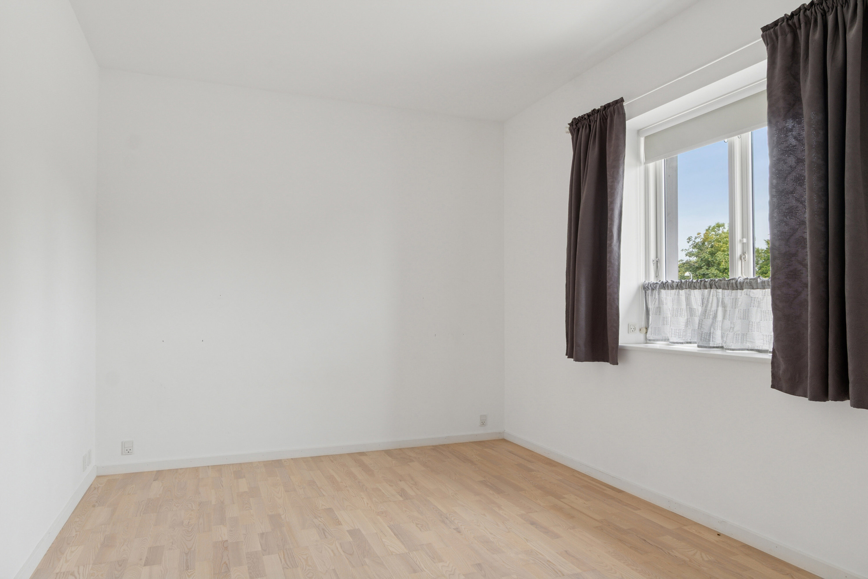 Fremhævet værelse billede i fuldskærmstilstand. Billede af Osvej 1, 4040 Jyllinge