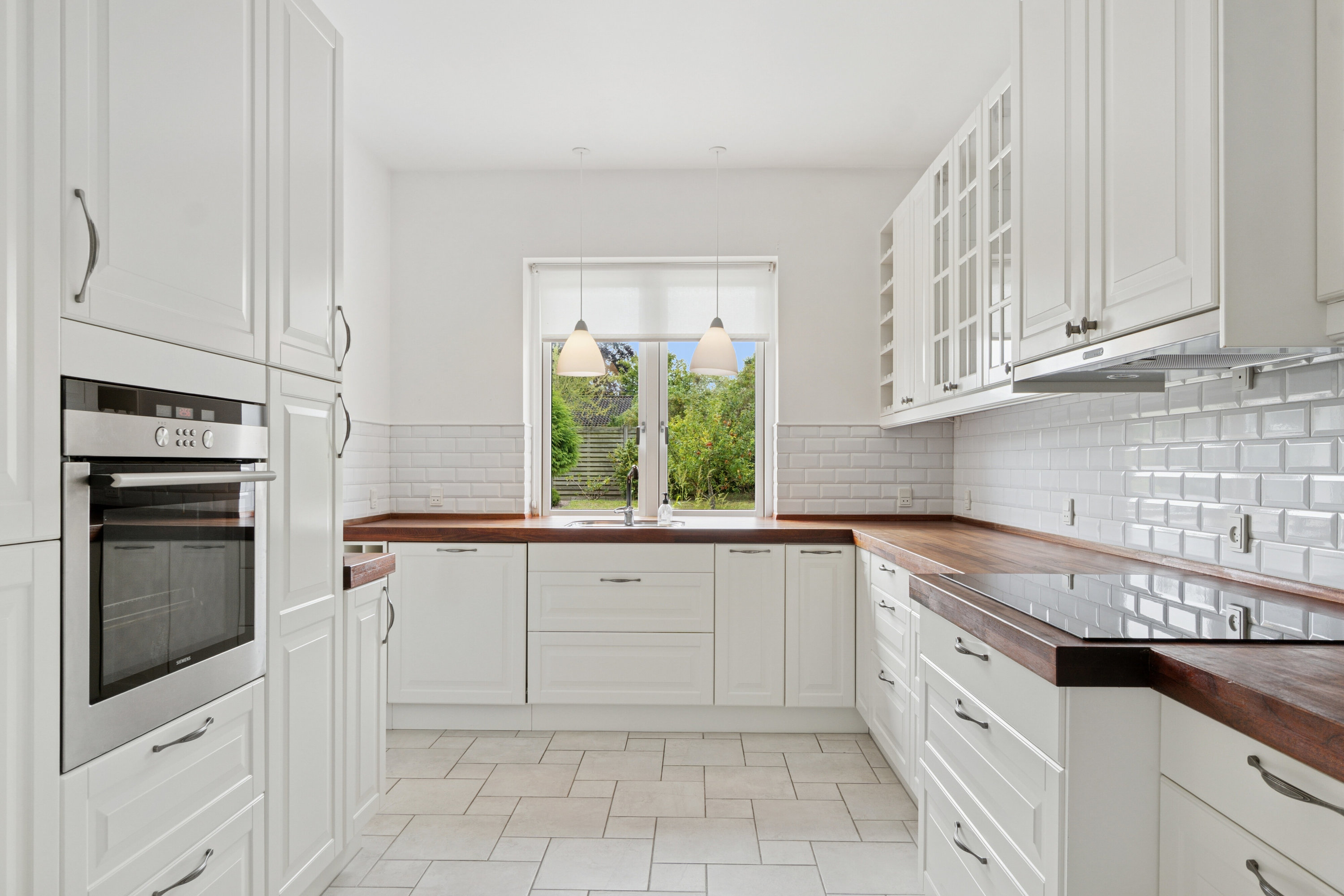 Fremhævet køkken billede i fuldskærmstilstand. Billede af Osvej 1, 4040 Jyllinge