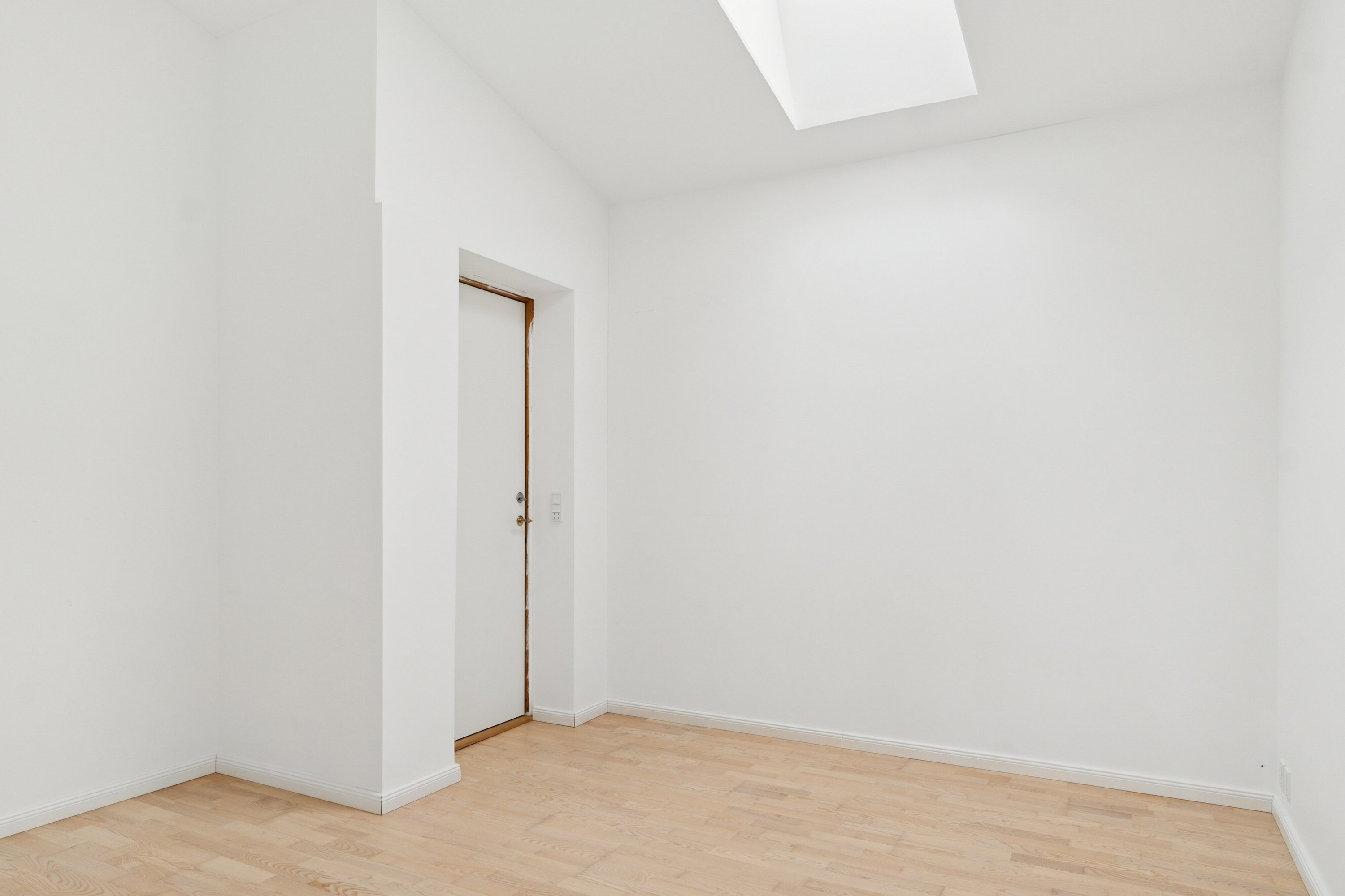 Fremhævet værelse billede i fuldskærmstilstand. Billede af Osvej 1, 4040 Jyllinge