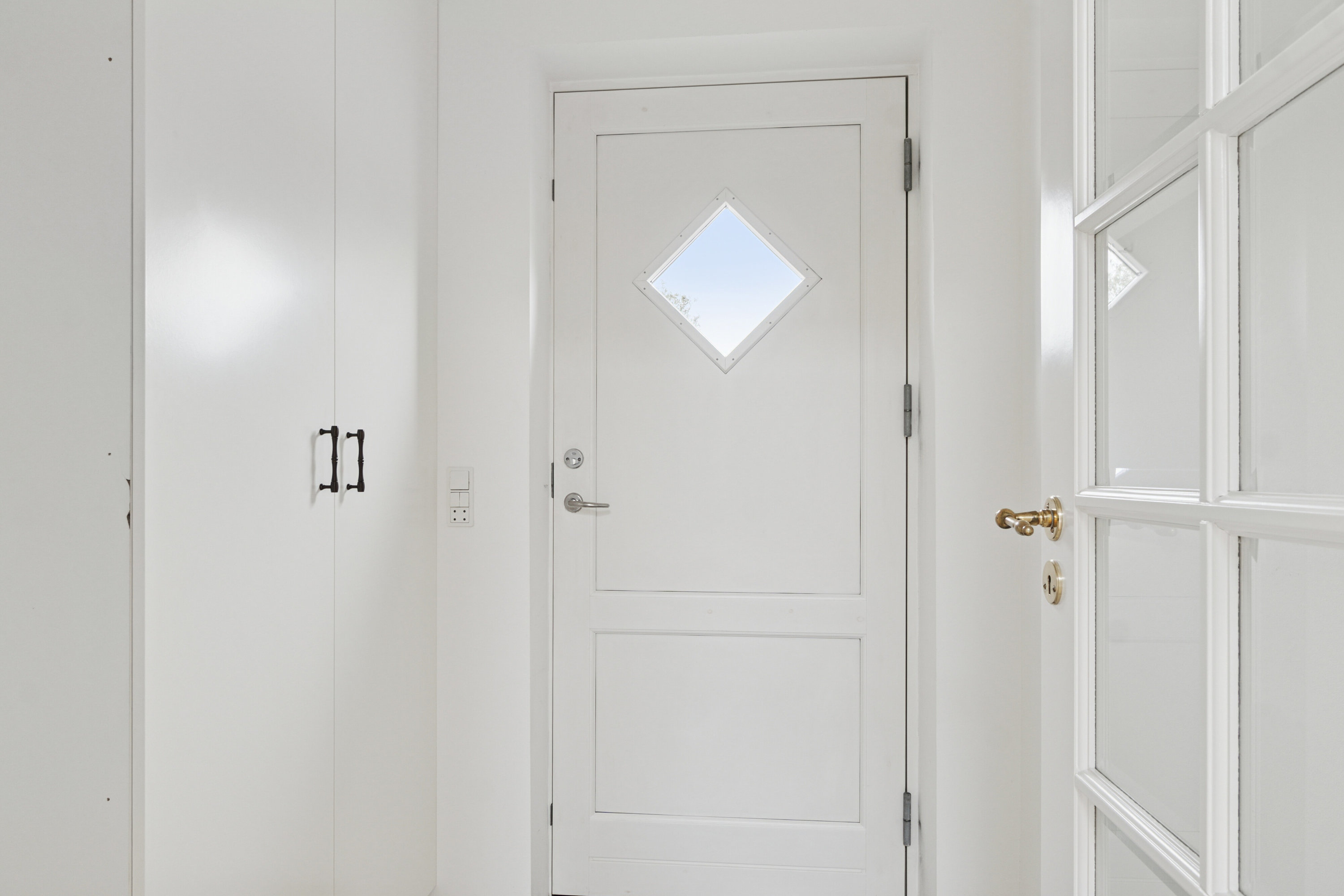 Fremhævet entré billede i fuldskærmstilstand. Billede af Osvej 1, 4040 Jyllinge