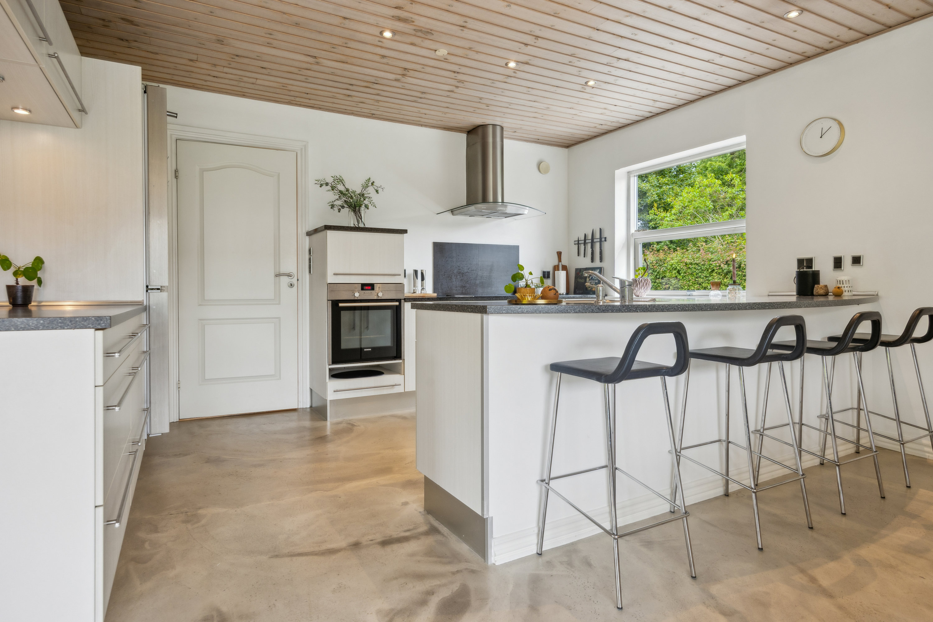 Fremhævet køkken billede i fuldskærmstilstand. Billede af Gudumvej 84, Vaarst, 9260 Gistrup