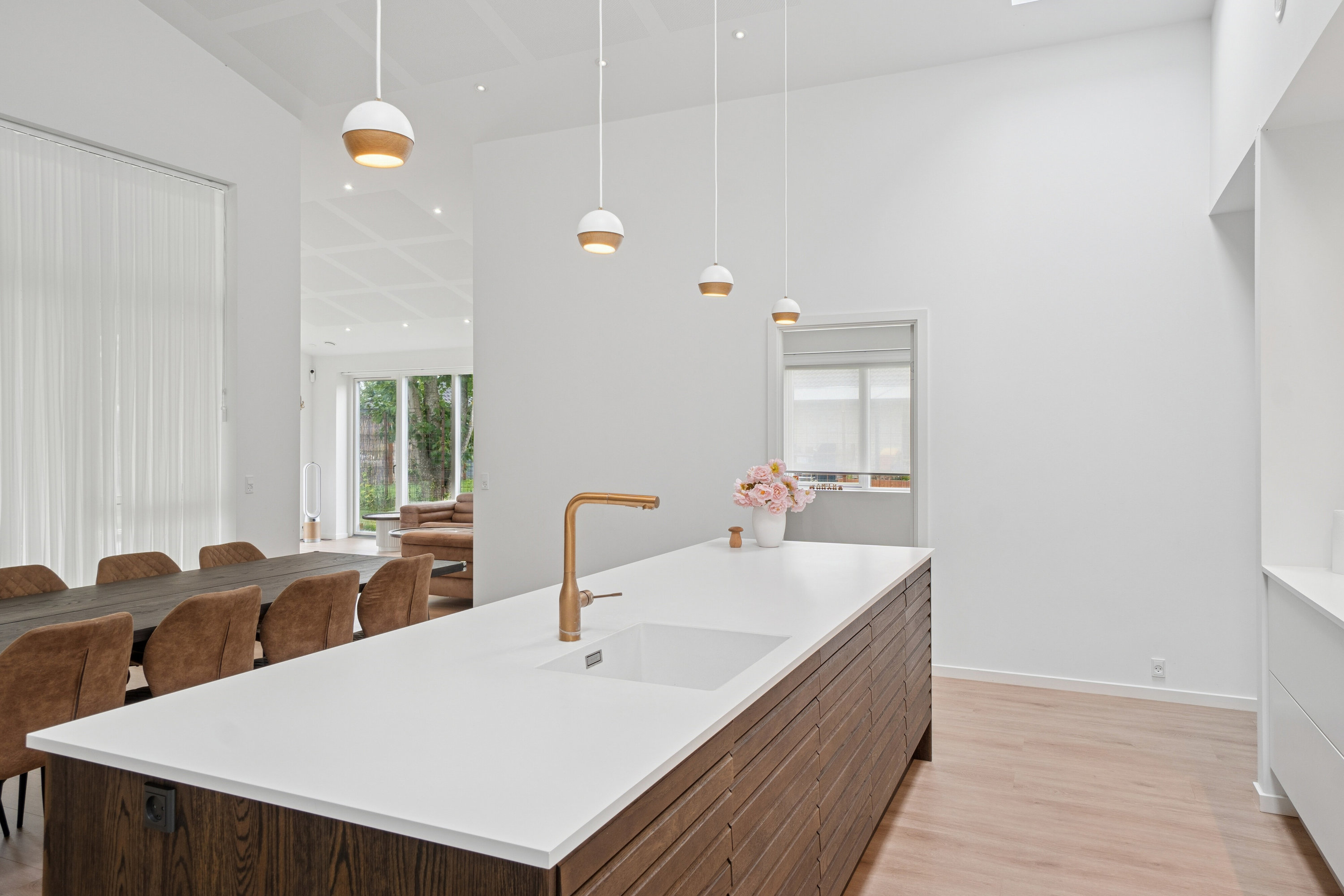 Fremhævet køkken billede i fuldskærmstilstand. Billede af Vestavej 18A, 4040 Jyllinge