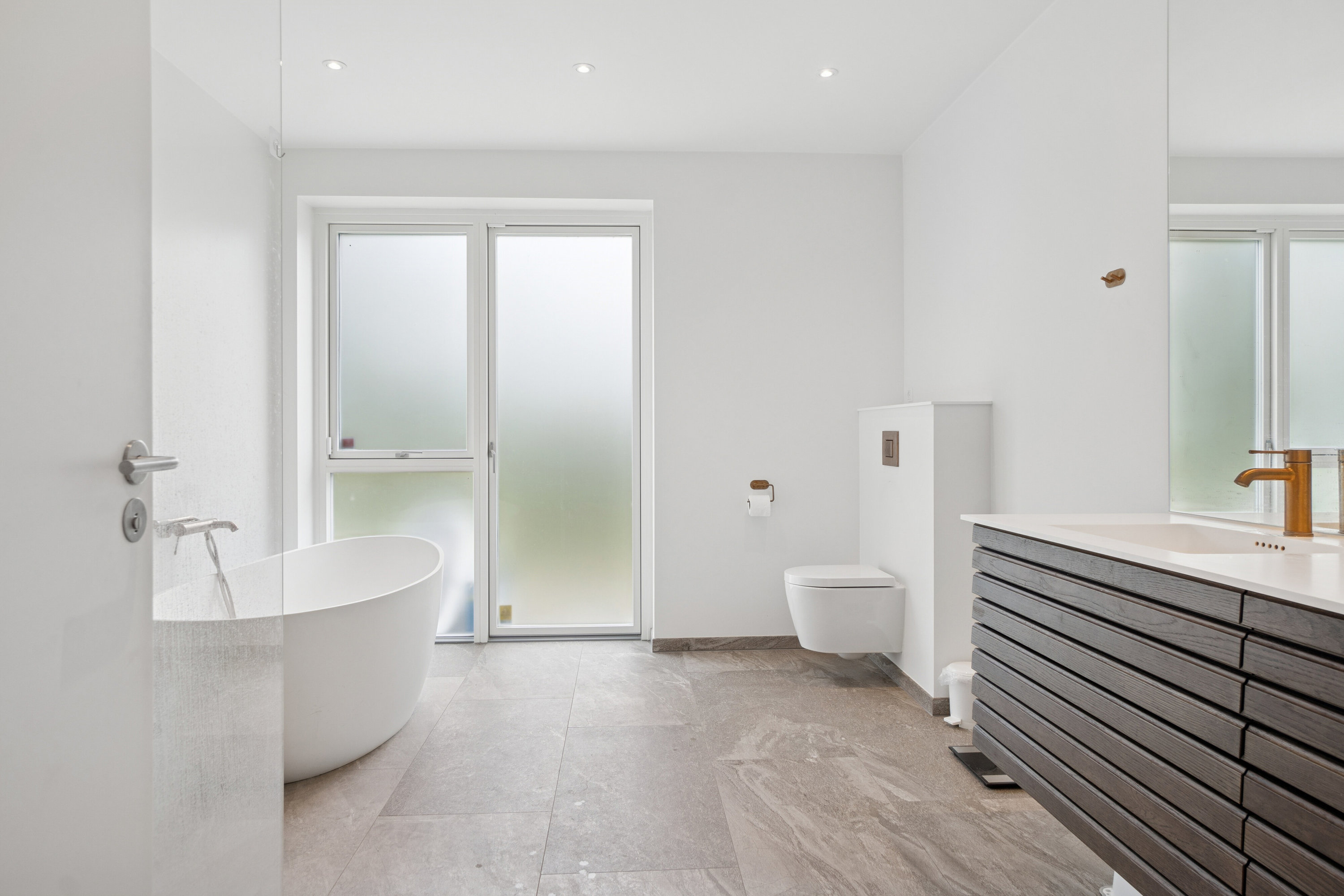 Fremhævet badeværelse billede i fuldskærmstilstand. Billede af Vestavej 18A, 4040 Jyllinge