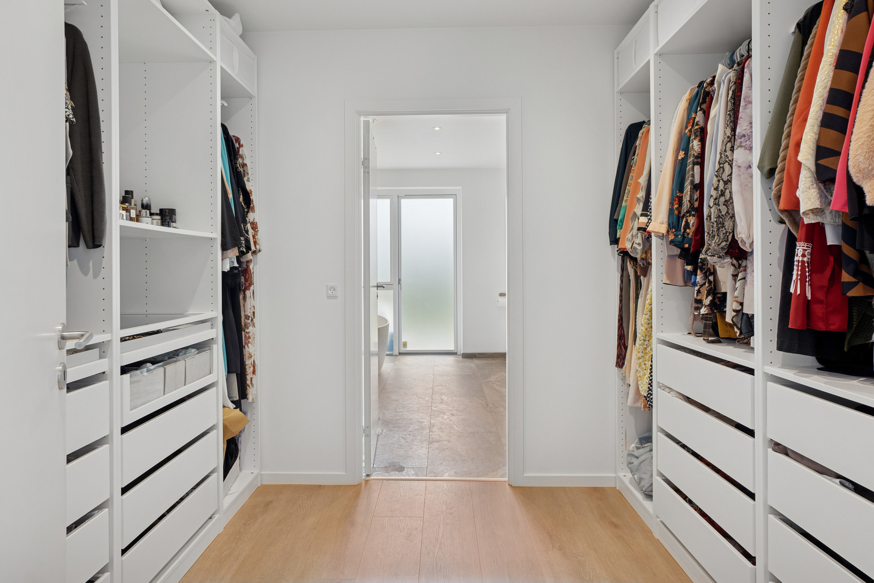 Fremhævet gang billede i fuldskærmstilstand. Billede af Vestavej 18A, 4040 Jyllinge