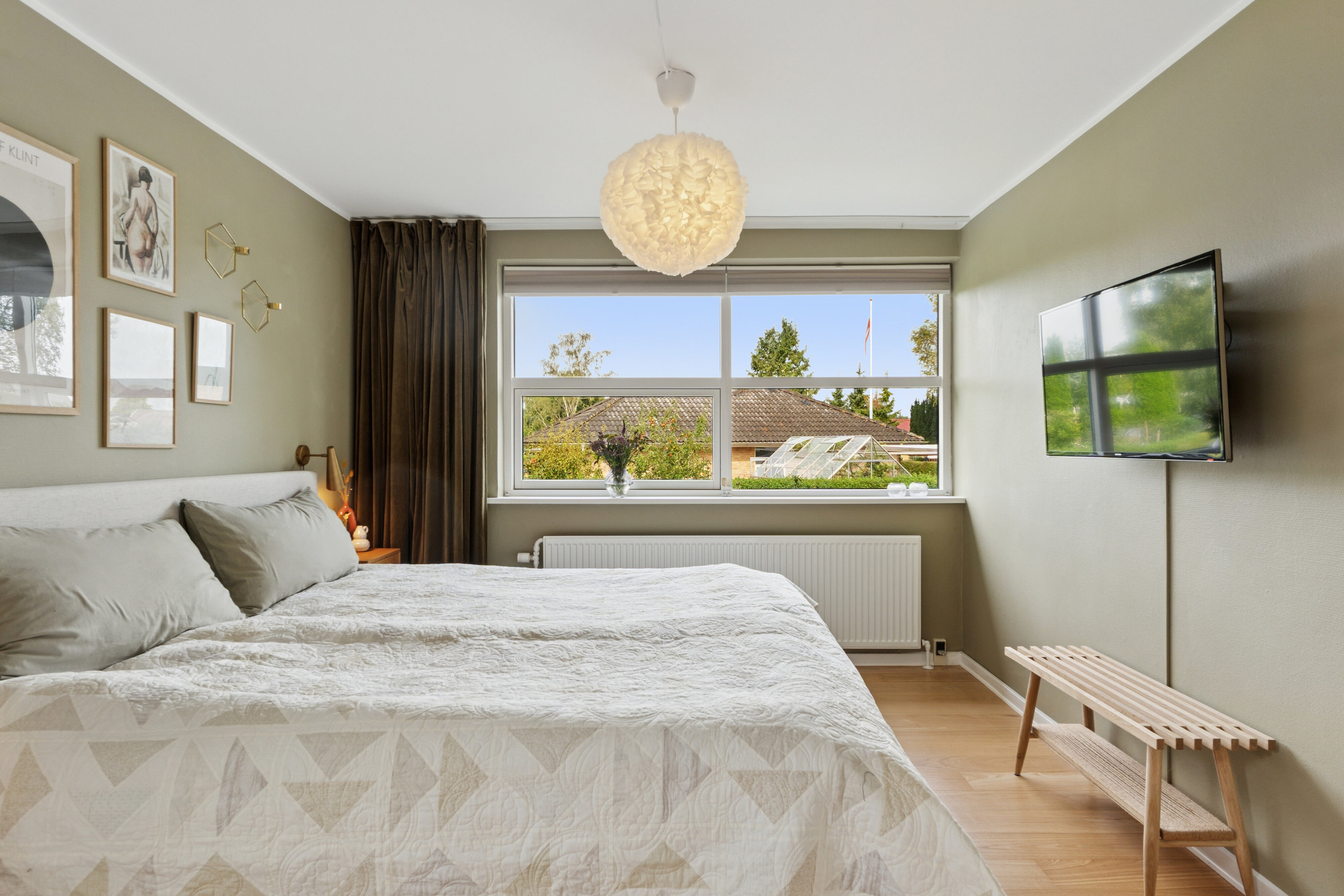 Fremhævet soveværelse billede i fuldskærmstilstand. Billede af Søskrænten 6, Slukefter, 5210 Odense NV