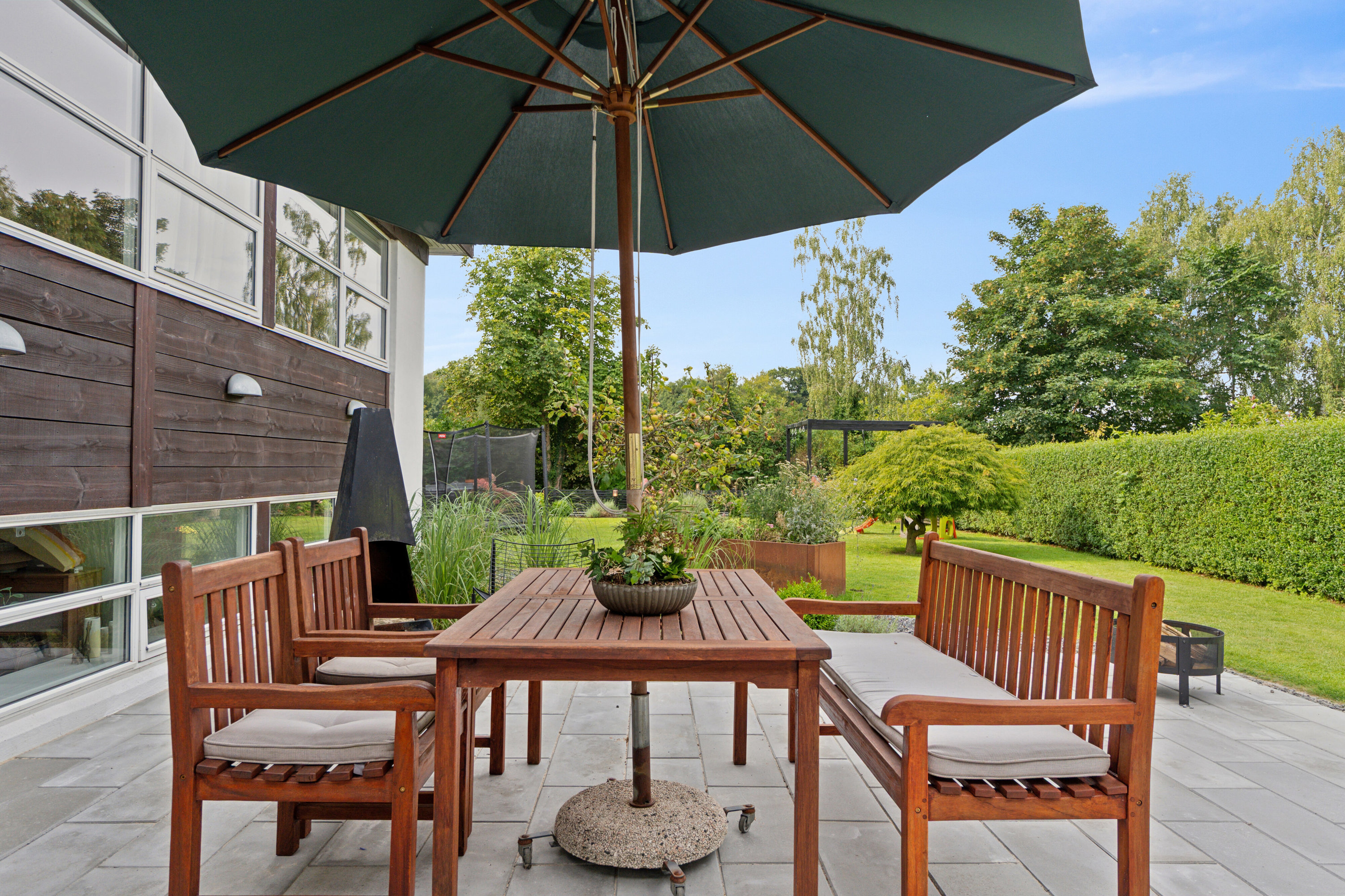 Fremhævet terrasse billede i fuldskærmstilstand. Billede af Søskrænten 6, Slukefter, 5210 Odense NV