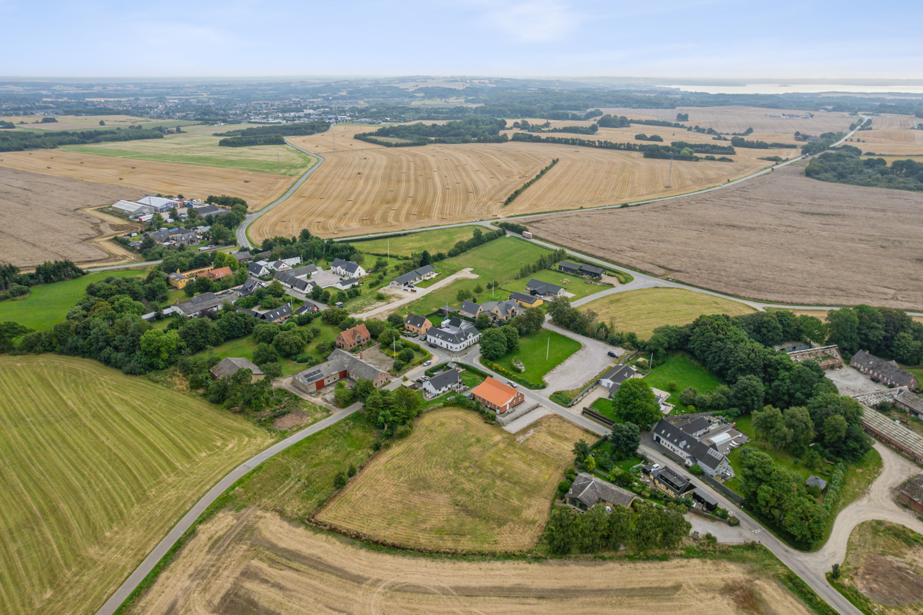 Fremhævet luftfoto billede i fuldskærmstilstand. Billede af Sønderholmvej 18B, Krajbjerg, 8543 Hornslet