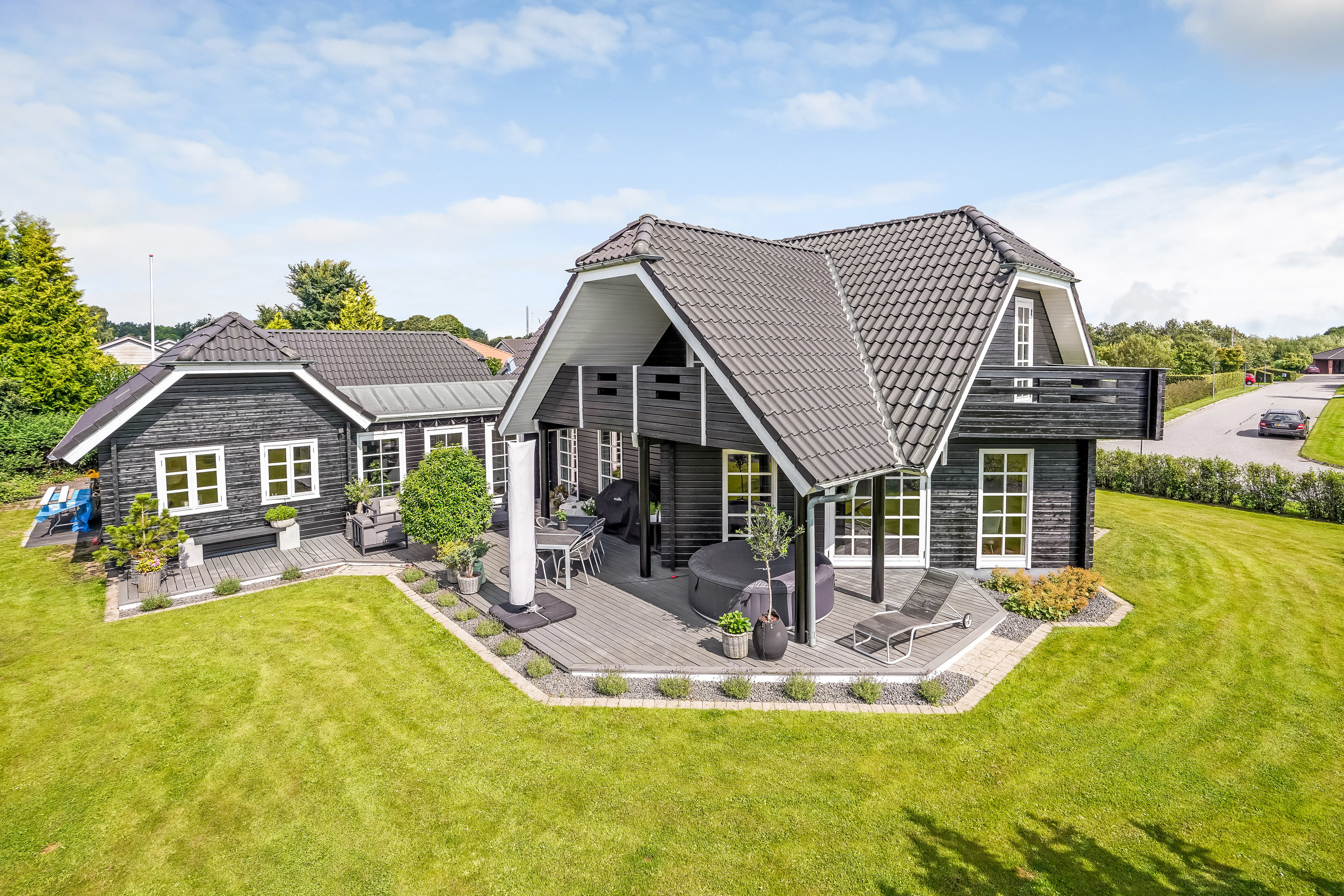 Fremhævet ejendommen billede i fuldskærmstilstand. Billede af Fåruplund 1, 7300 Jelling