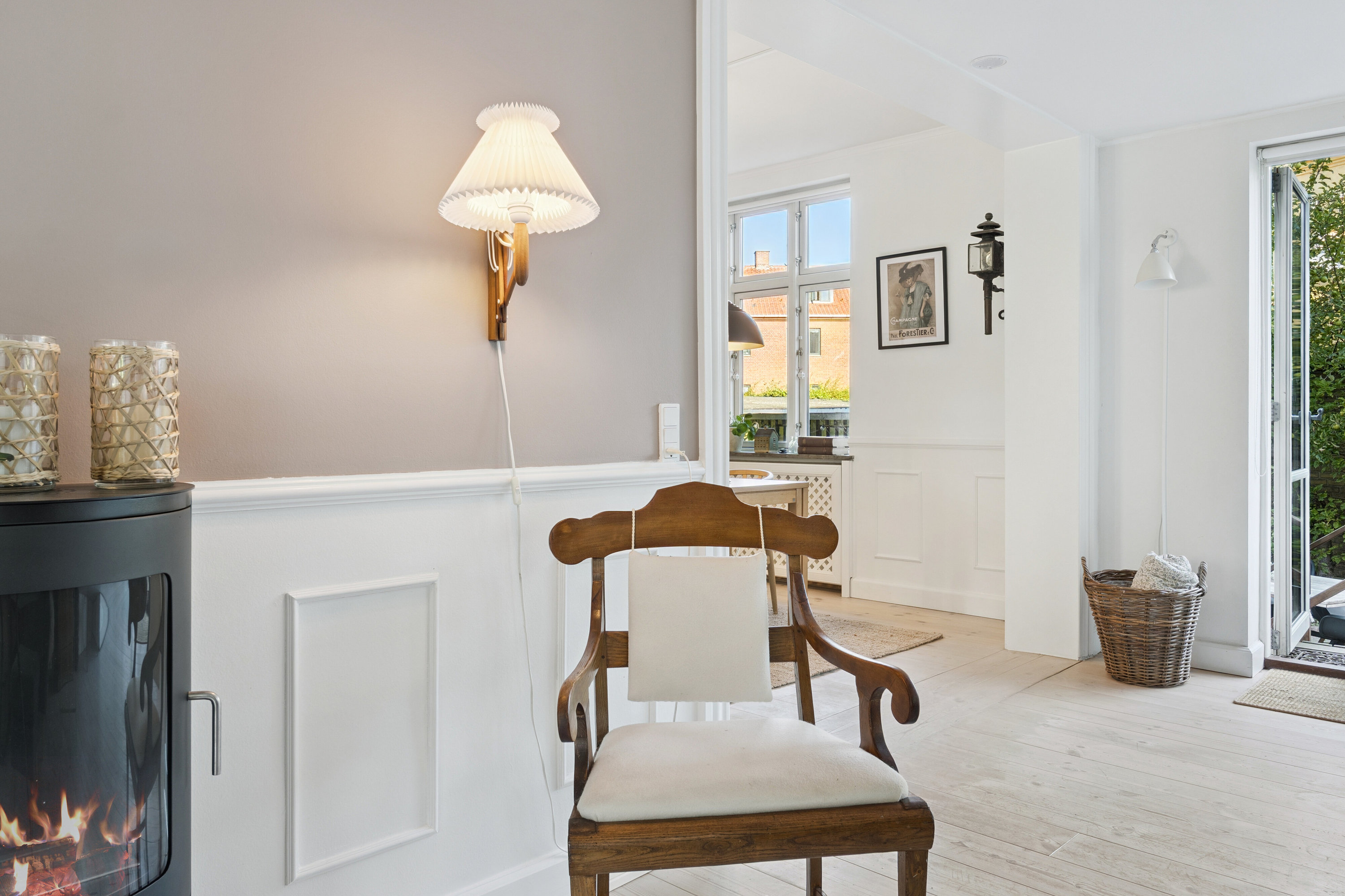 Fremhævet stue billede i fuldskærmstilstand. Billede af Baunehøjvej 3, 2800 Kongens Lyngby