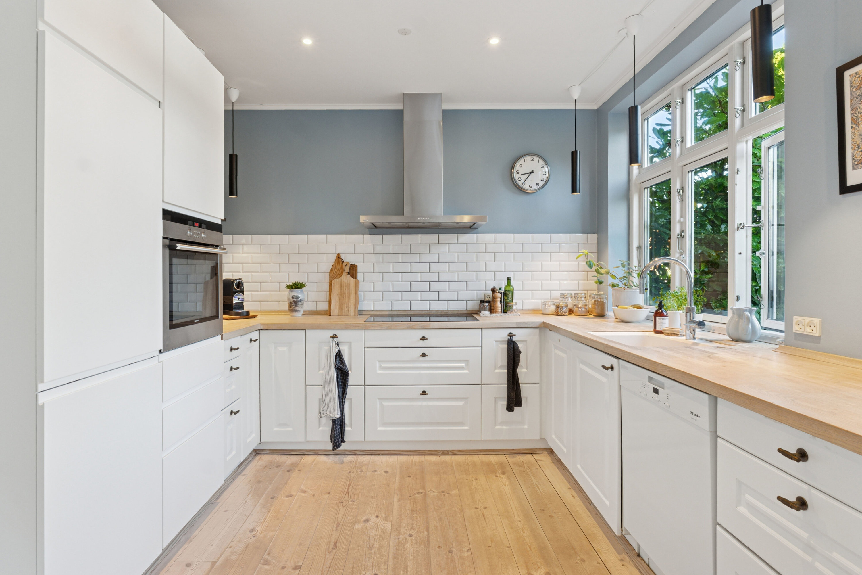 Fremhævet køkken billede i fuldskærmstilstand. Billede af Baunehøjvej 3, 2800 Kongens Lyngby