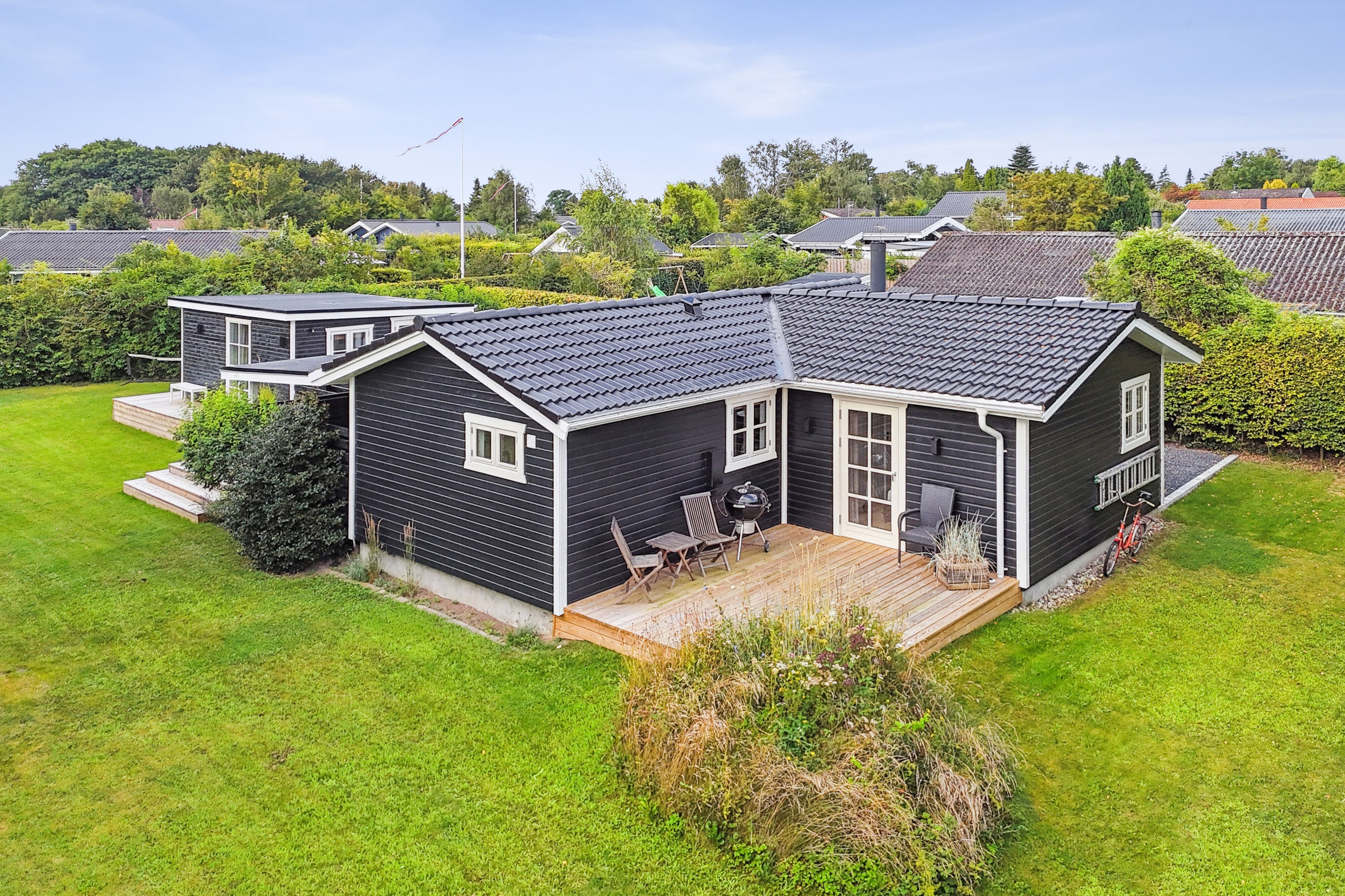 Fremhævet set fra haven billede i fuldskærmstilstand. Billede af Rødhalsevej 14, Ll Kongsmark, 4200 Slagelse