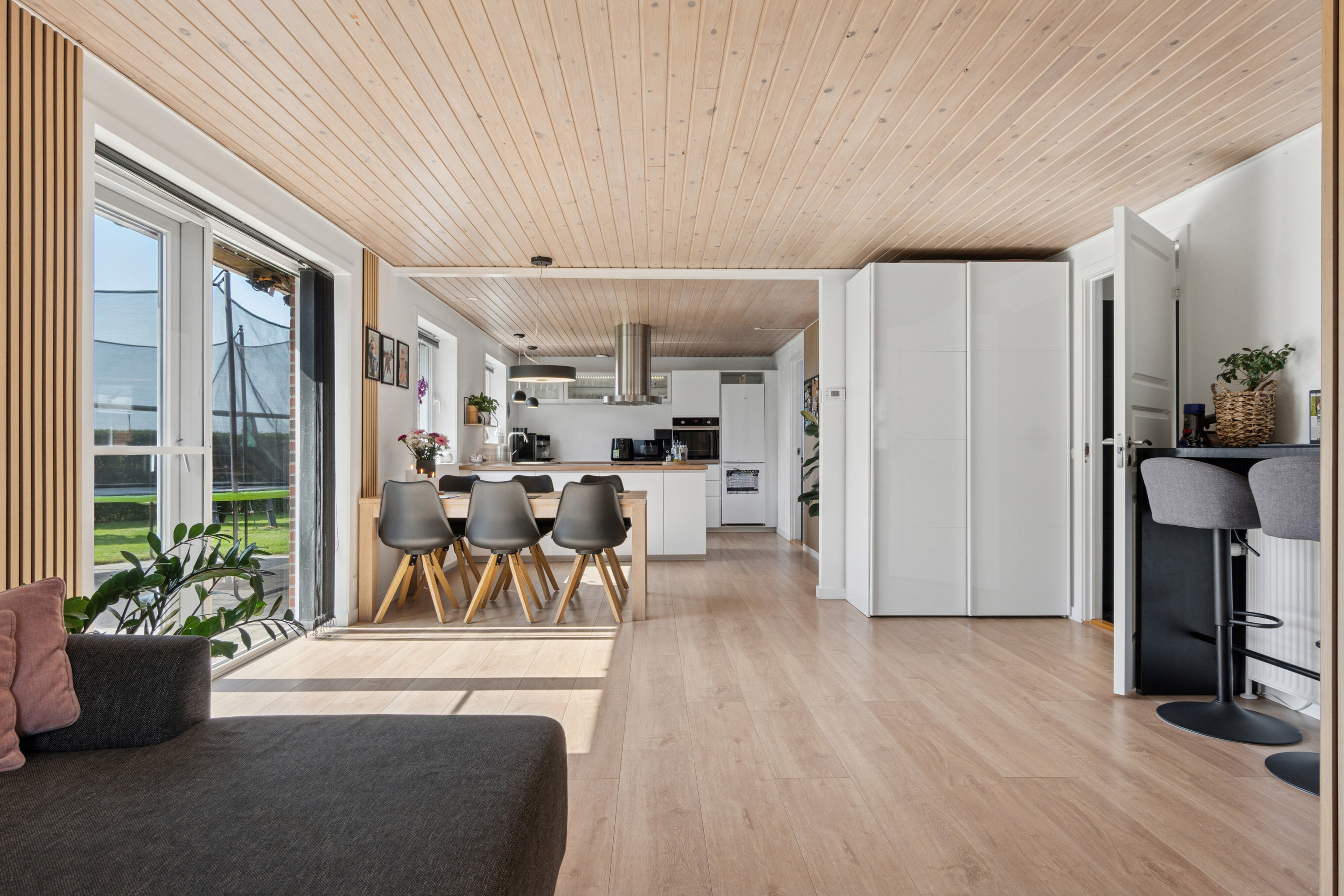 Fremhævet stue billede i fuldskærmstilstand. Billede af Bakken 35, Ydby, 7760 Hurup Thy