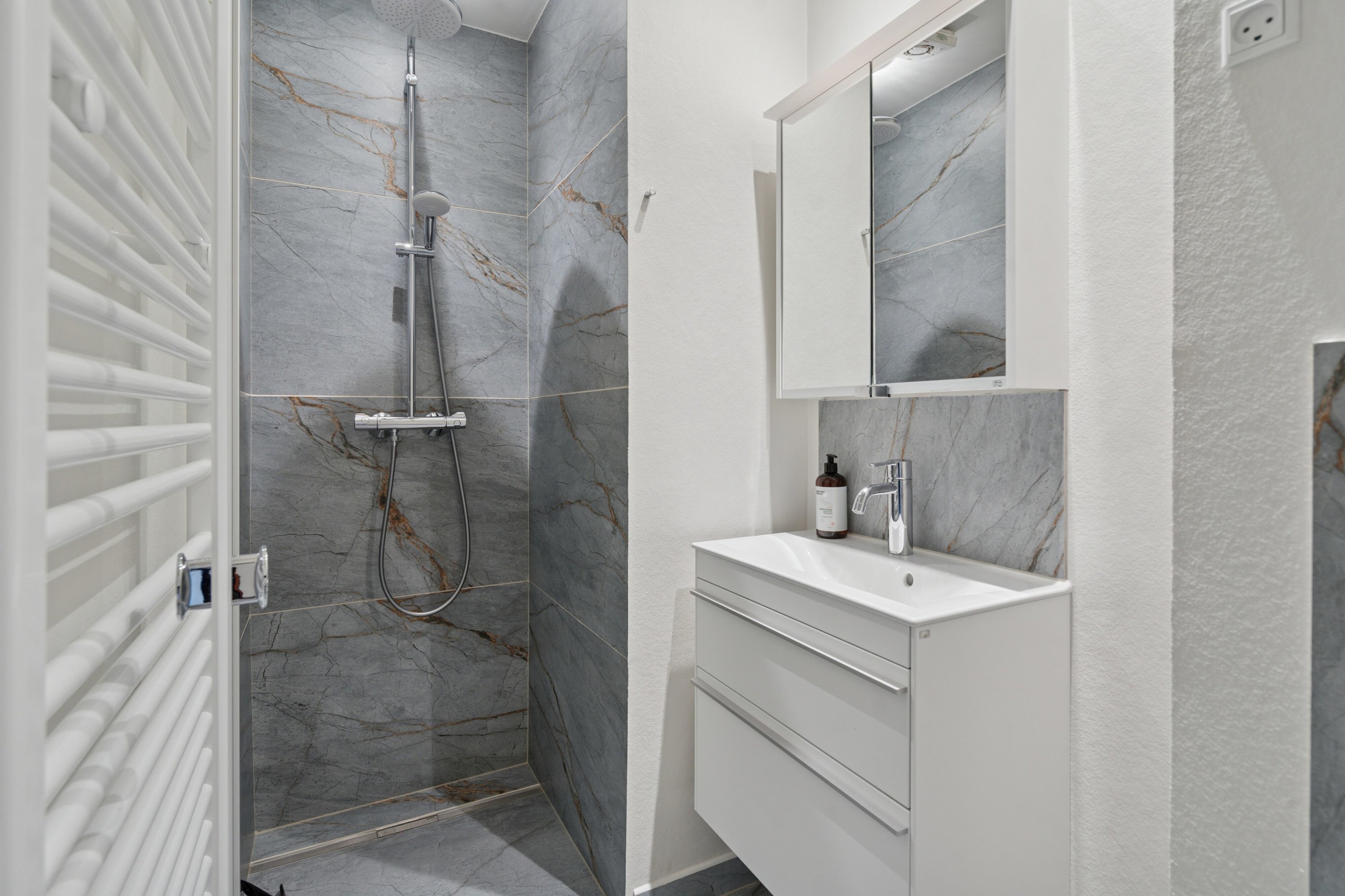 Fremhævet badeværelse billede i fuldskærmstilstand. Billede af Ingeborgvej 18, st.., 5000 Odense C