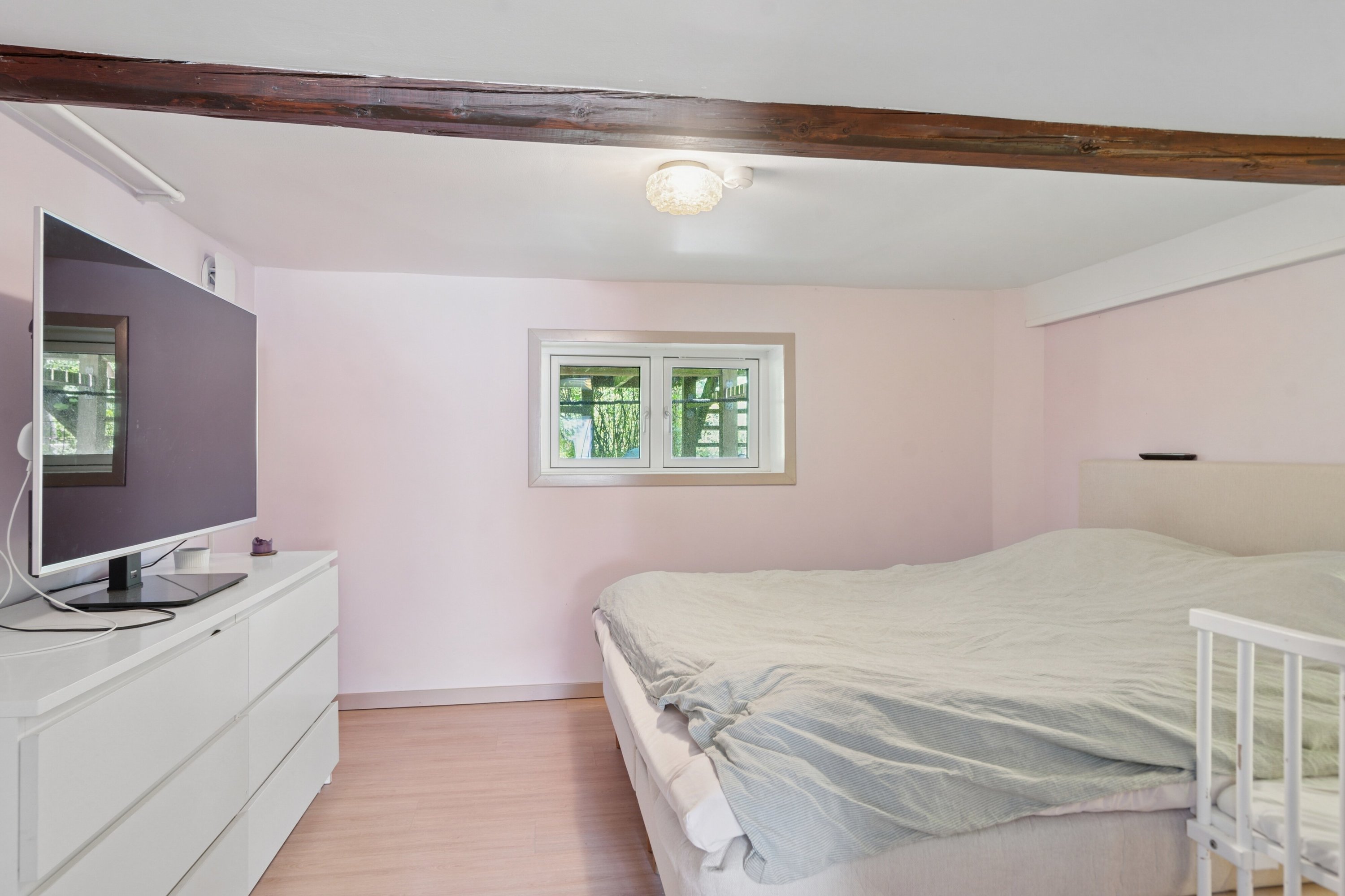 Fremhævet soveværelse billede i fuldskærmstilstand. Billede af Ingeborgvej 18, st.., 5000 Odense C