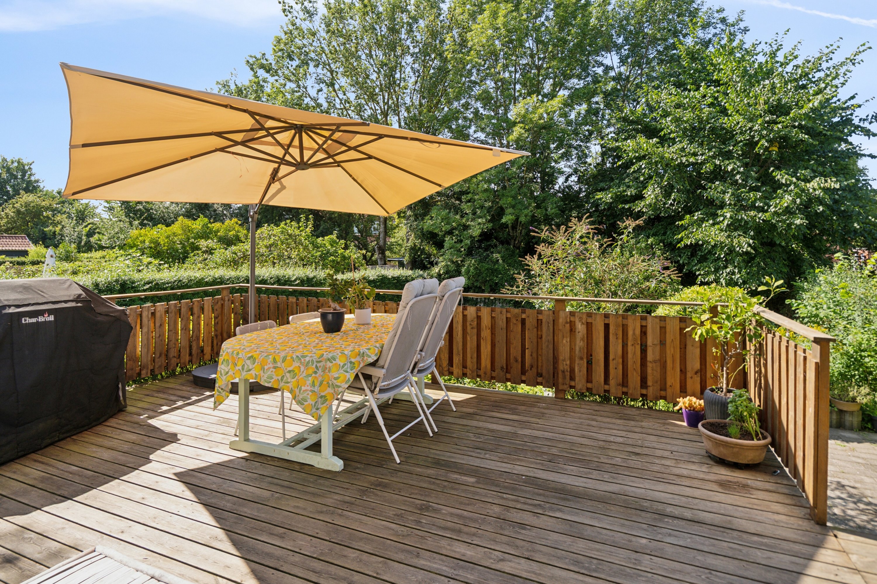 Fremhævet terrasse billede i fuldskærmstilstand. Billede af Ingeborgvej 18, st.., 5000 Odense C