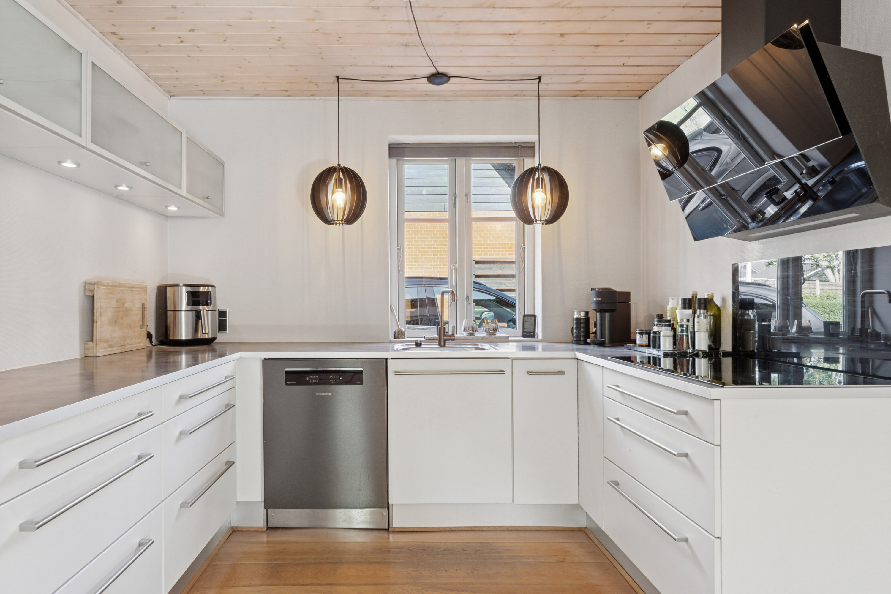 Fremhævet køkken billede i fuldskærmstilstand. Billede af Ebstrupvej 10, 8600 Silkeborg