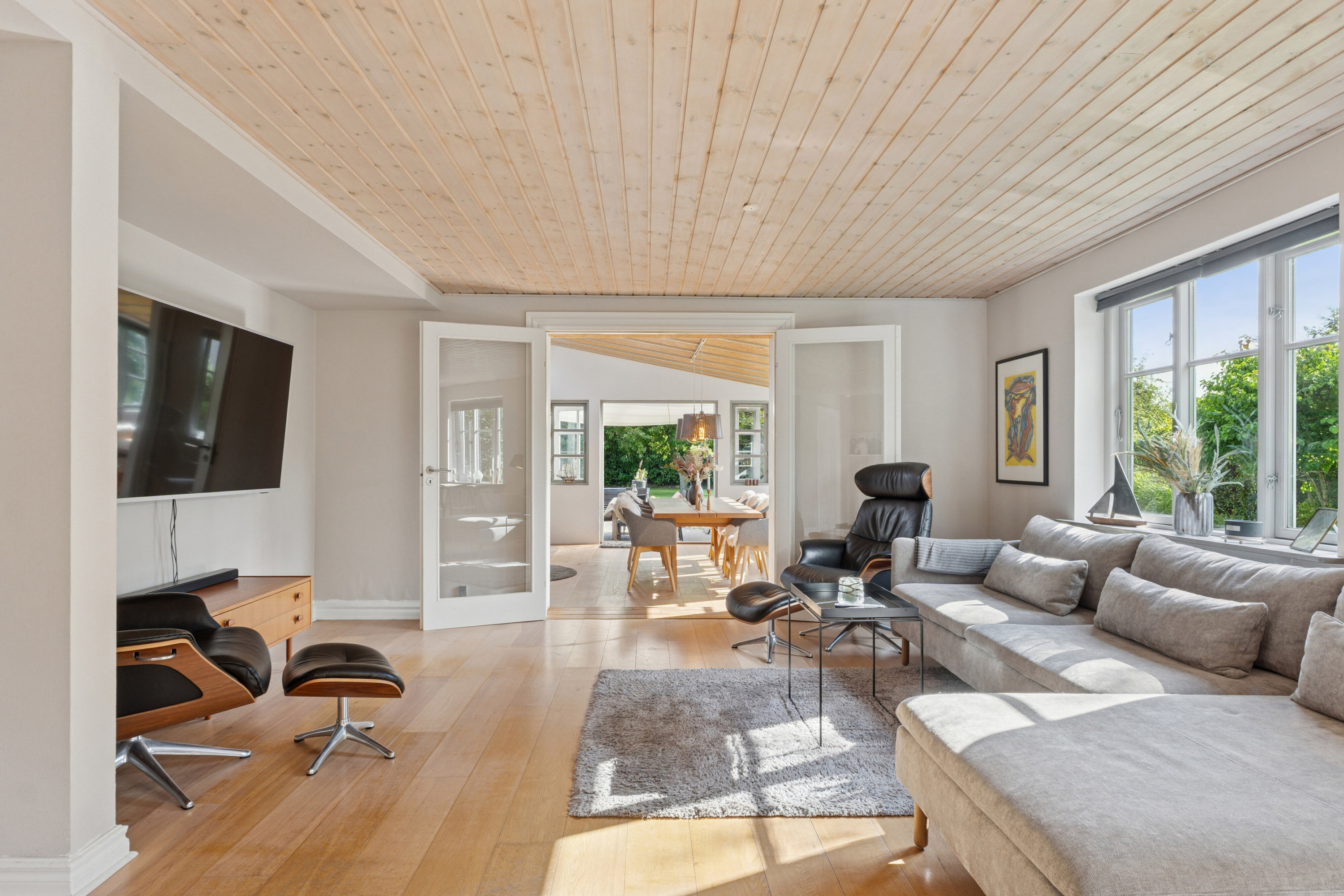 Fremhævet stue billede i fuldskærmstilstand. Billede af Ebstrupvej 10, 8600 Silkeborg