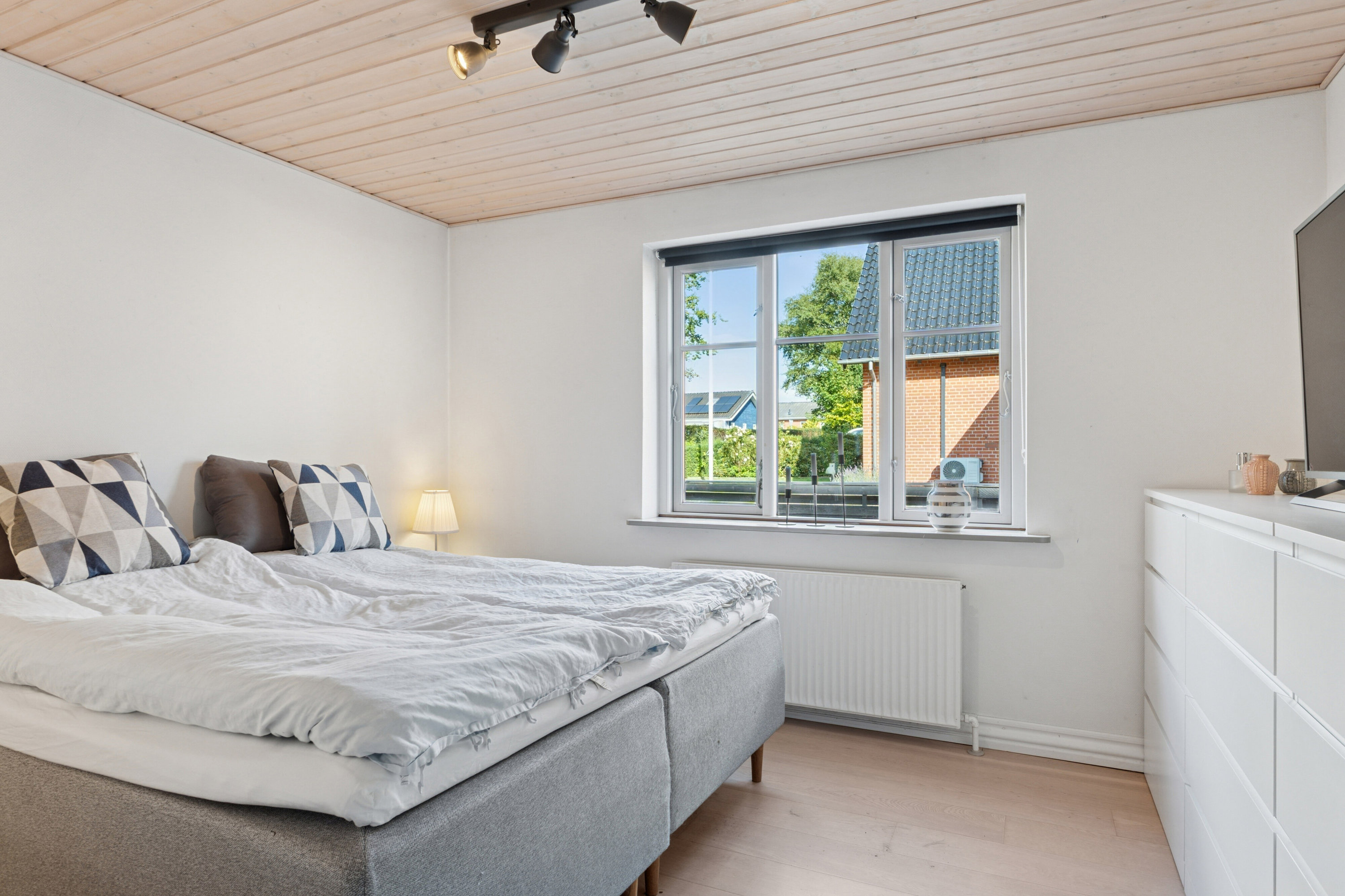 Fremhævet soveværelse billede i fuldskærmstilstand. Billede af Ebstrupvej 10, 8600 Silkeborg