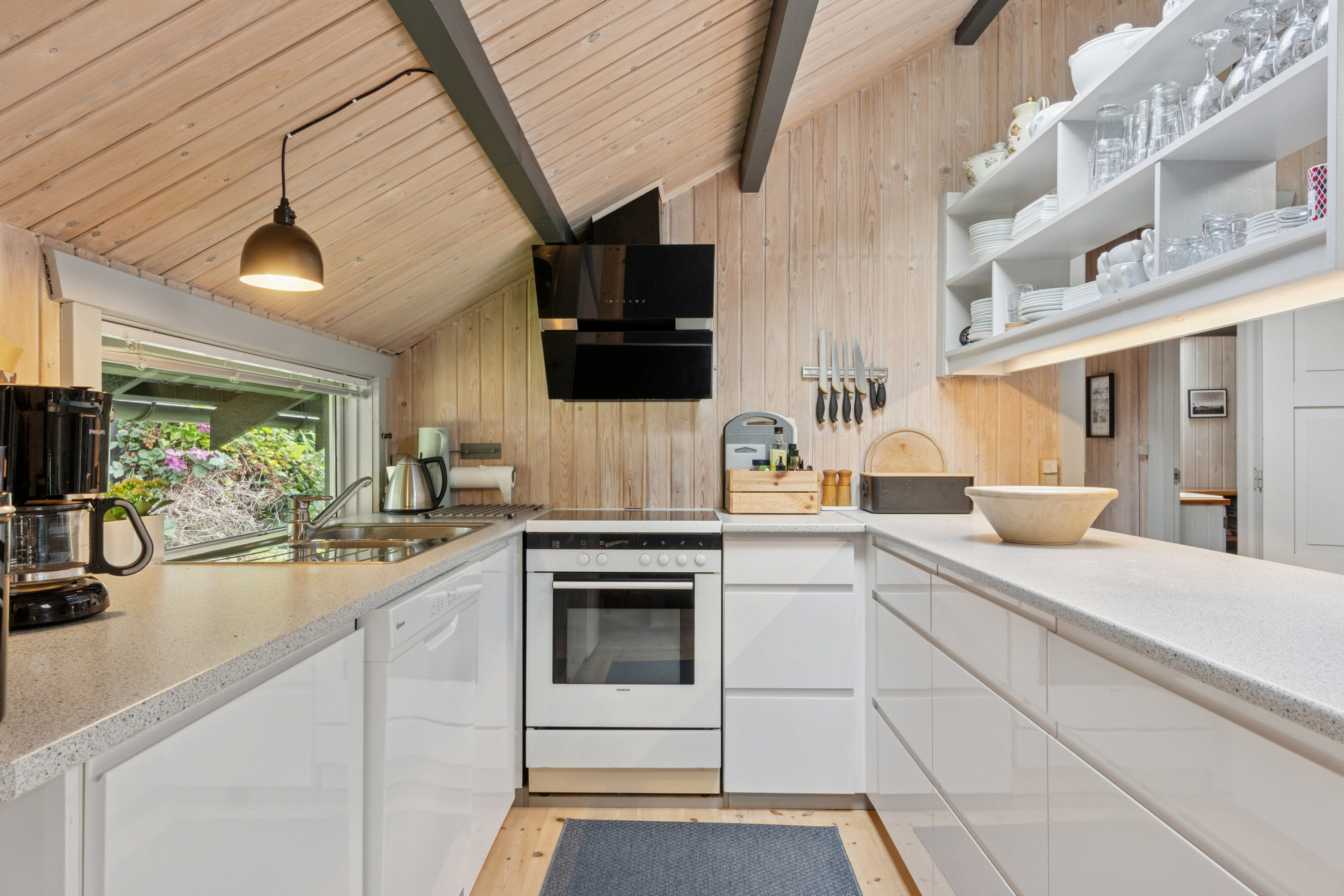 Fremhævet køkken billede i fuldskærmstilstand. Billede af Furvej 4, Amtoft, 7742 Vesløs