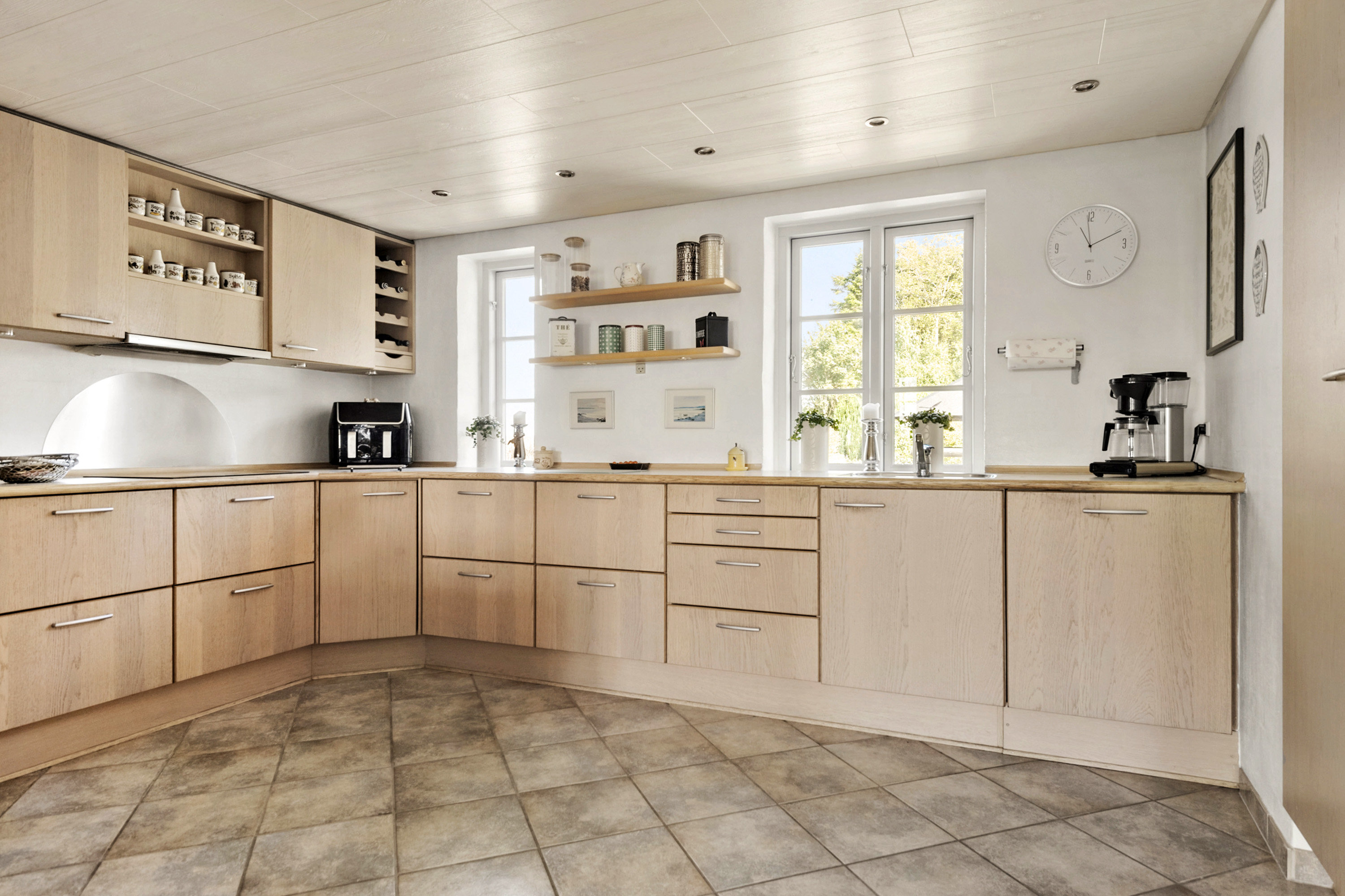 Fremhævet køkken billede i fuldskærmstilstand. Billede af Toldvejen 29, Boulstrup, 8300 Odder