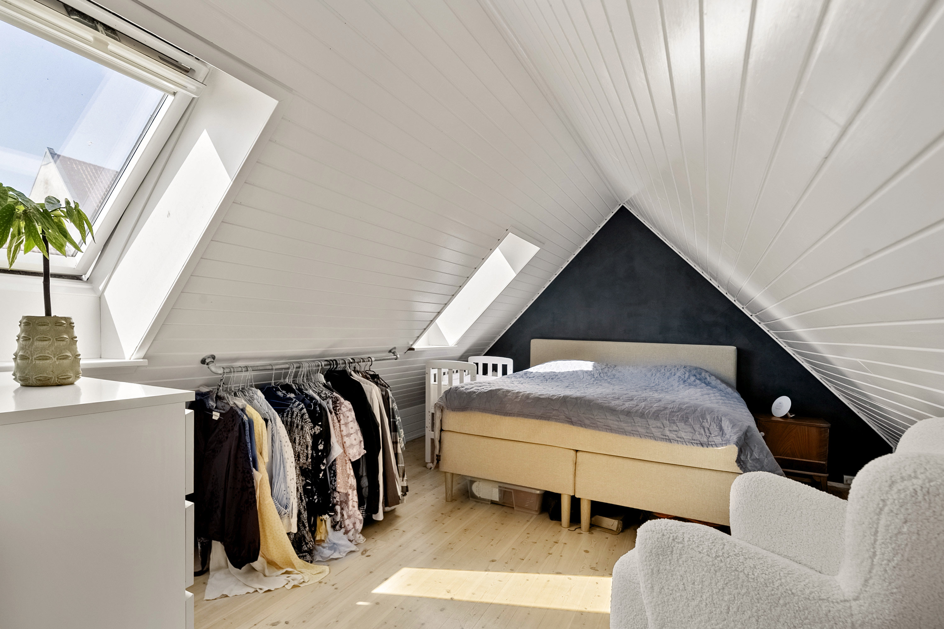 Fremhævet soveværelse billede i fuldskærmstilstand. Billede af Peder Skrams Gade 16, 3., Trøjborg , 8200 Aarhus N