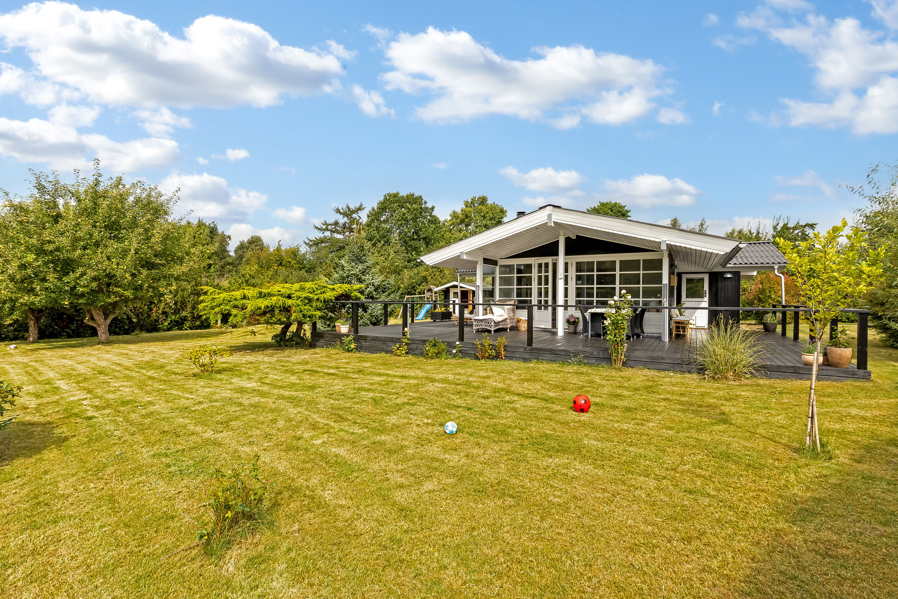 Miniaturebillede 2: ejendommen. Billede af Tofthøjs-Åsen 8, Udsholt, 3230 Græsted